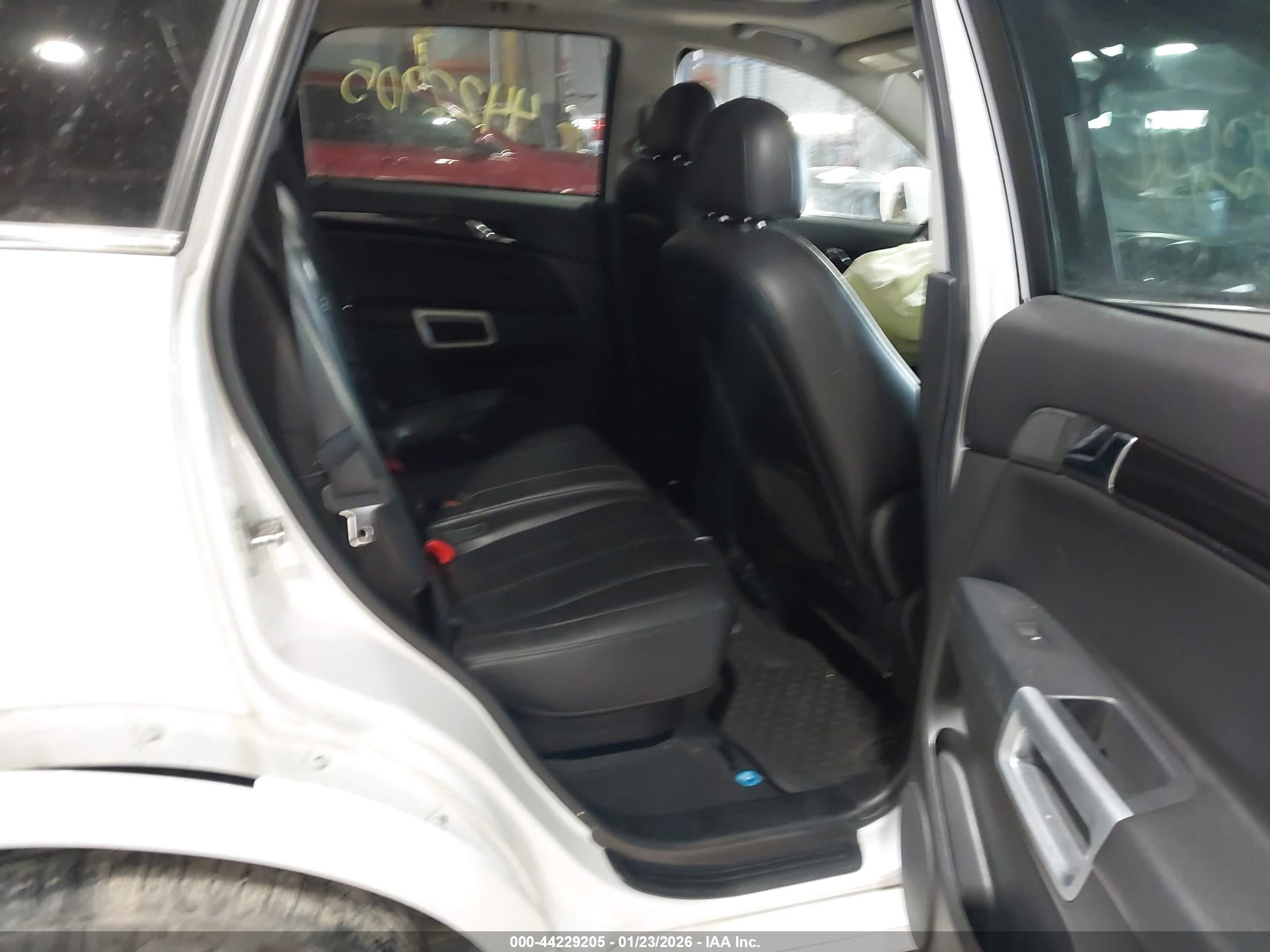 CHEVROLET CAPTIVA image 8
