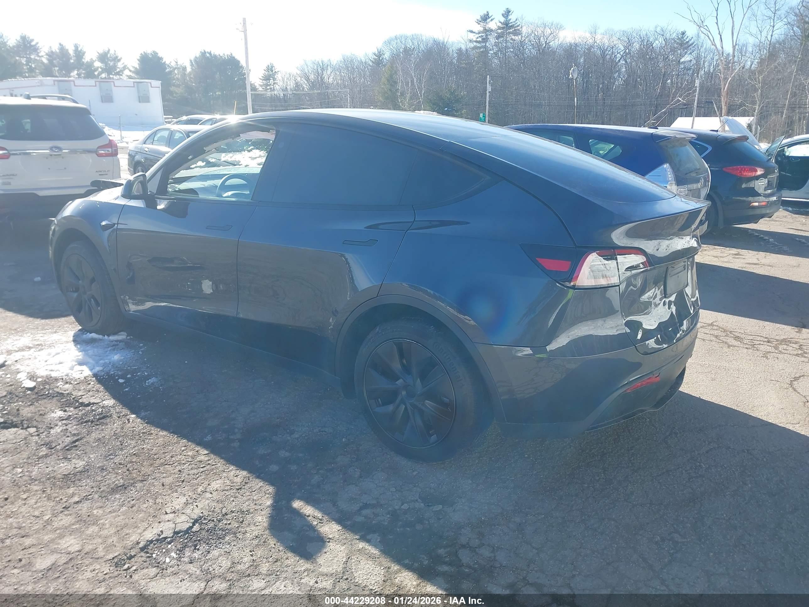 TESLA MODEL image 3