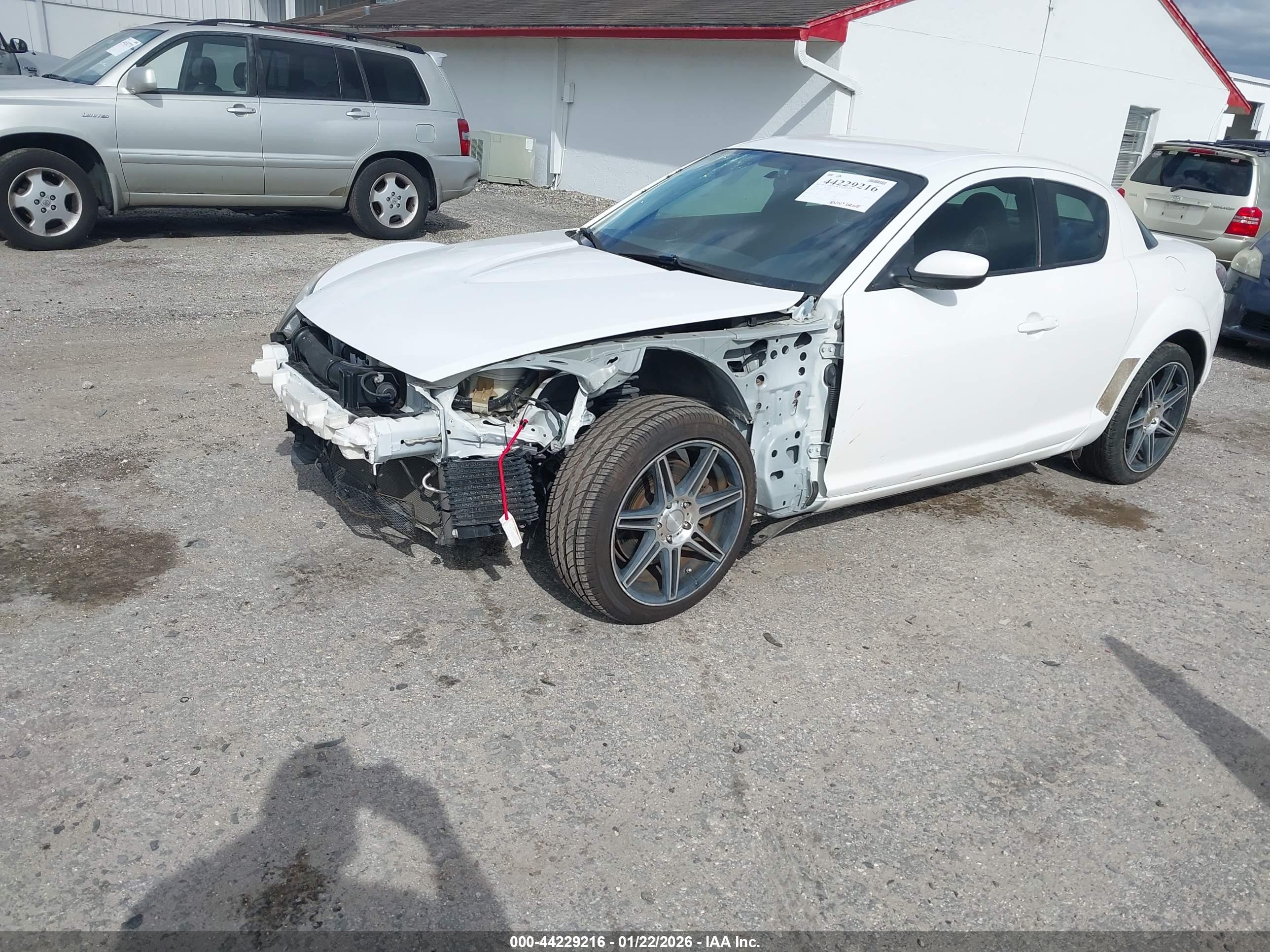 MAZDA RX-8 image 2