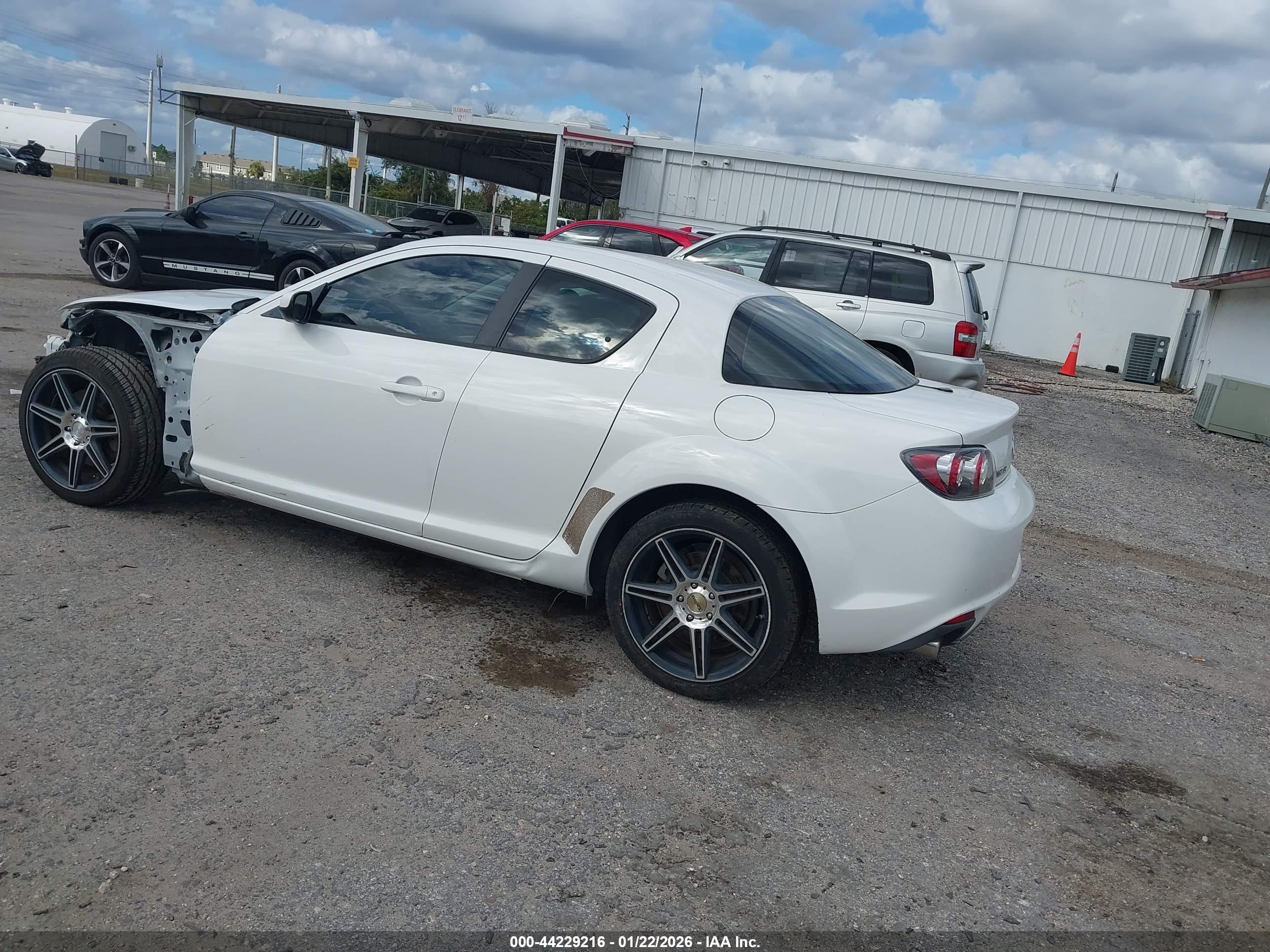 MAZDA RX-8 image 3