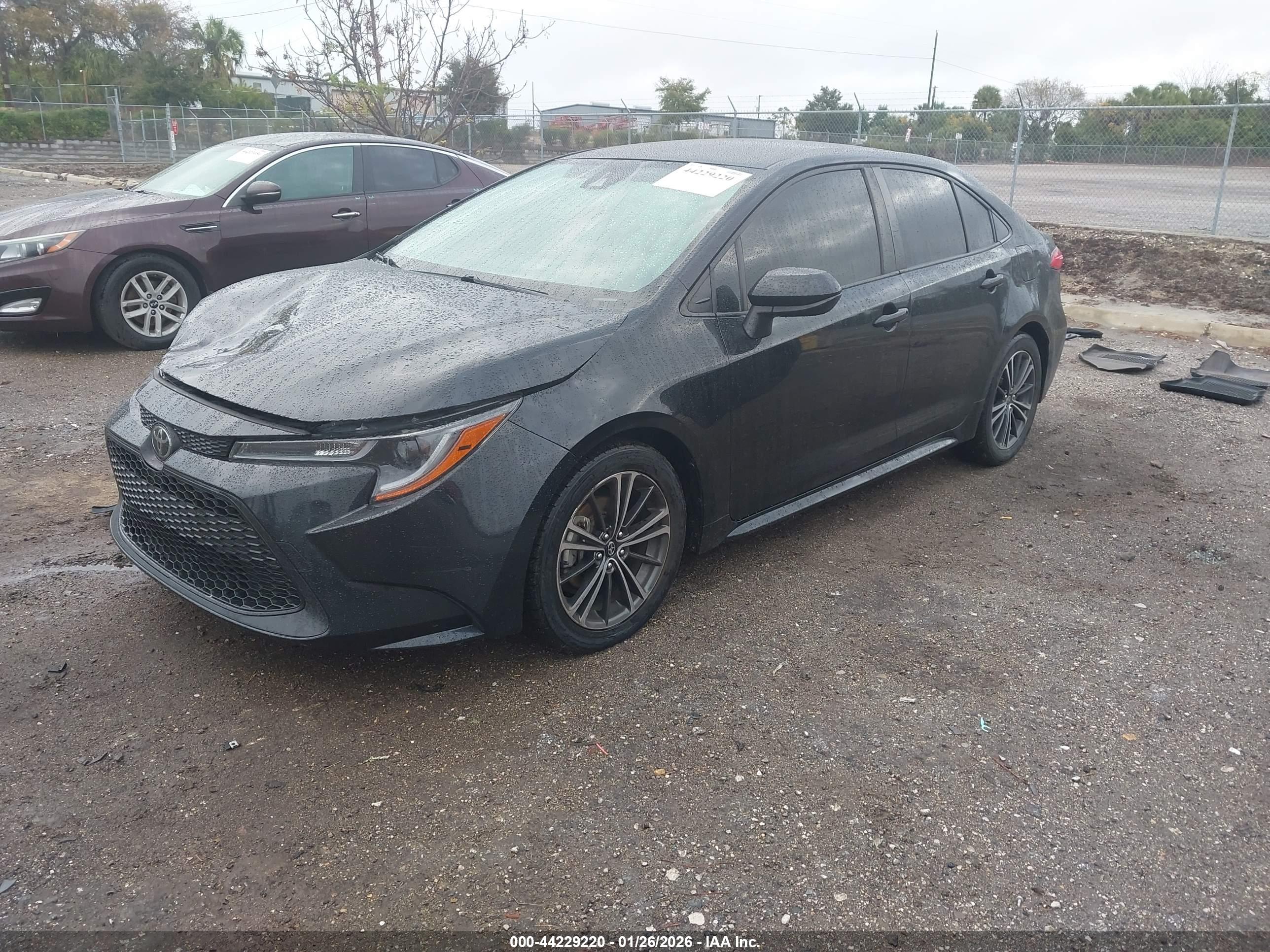 TOYOTA COROLLA image 2