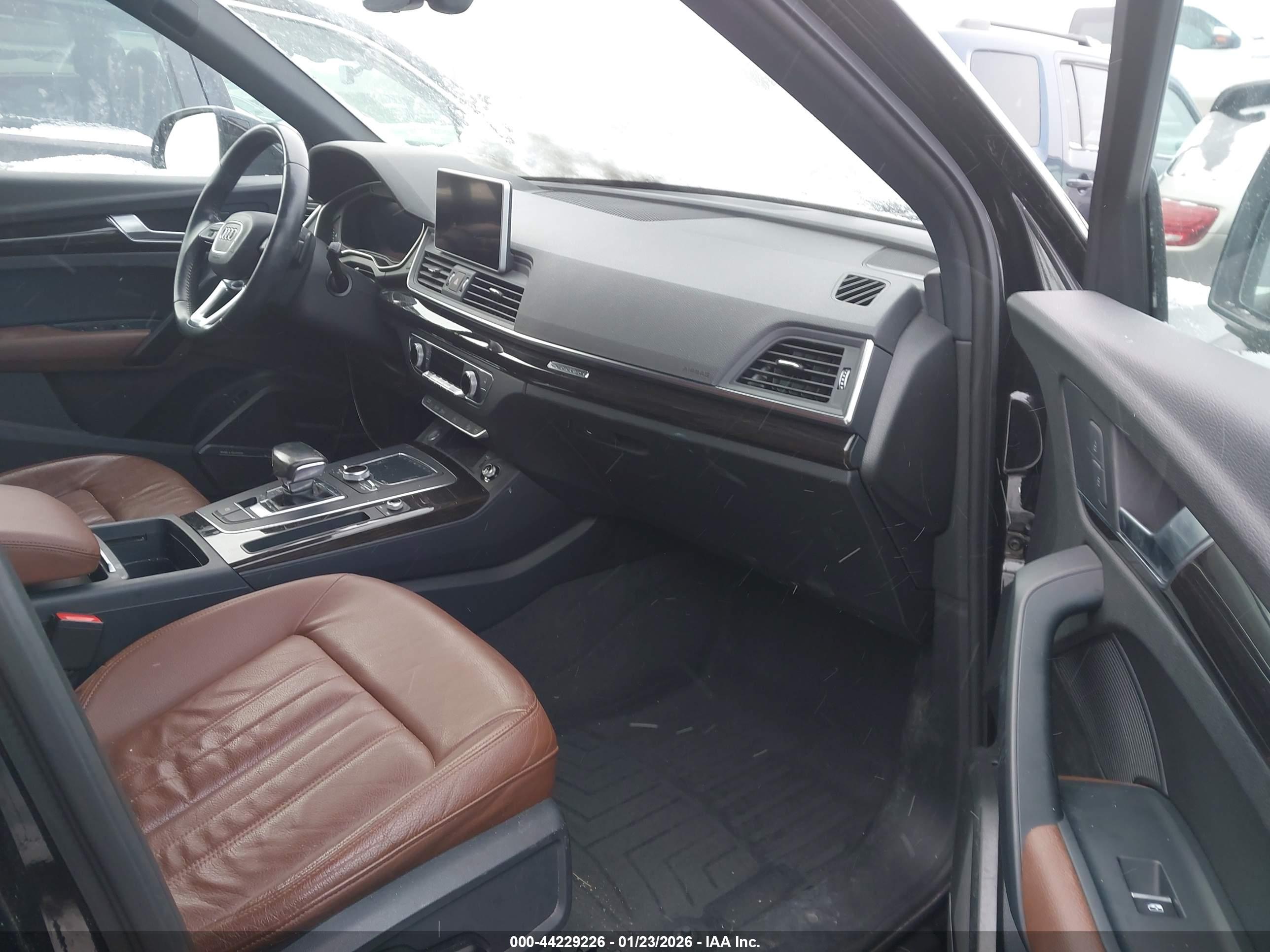AUDI Q5 image 5