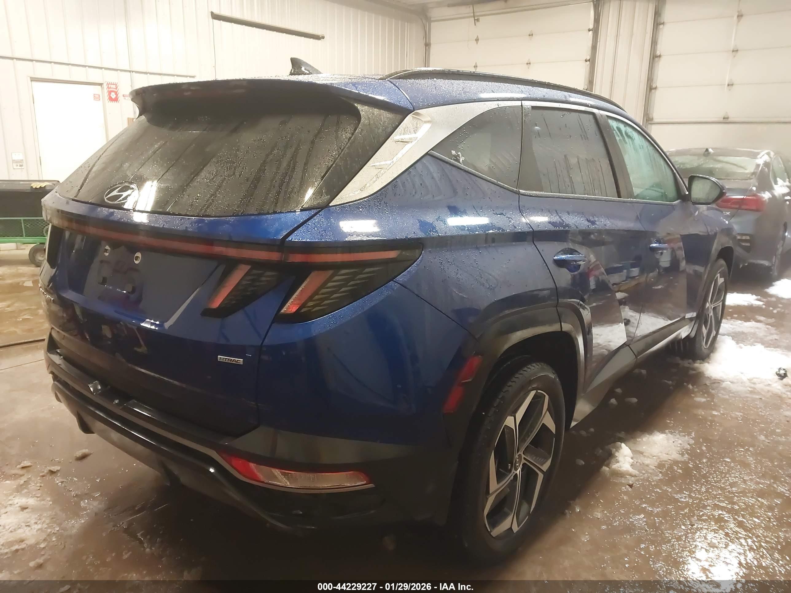 HYUNDAI TUCSON image 4