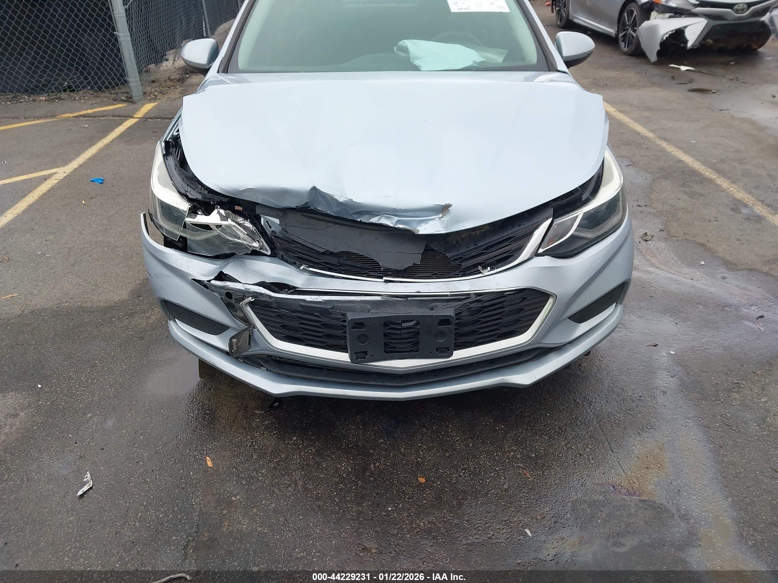 CHEVROLET CRUZE image 6