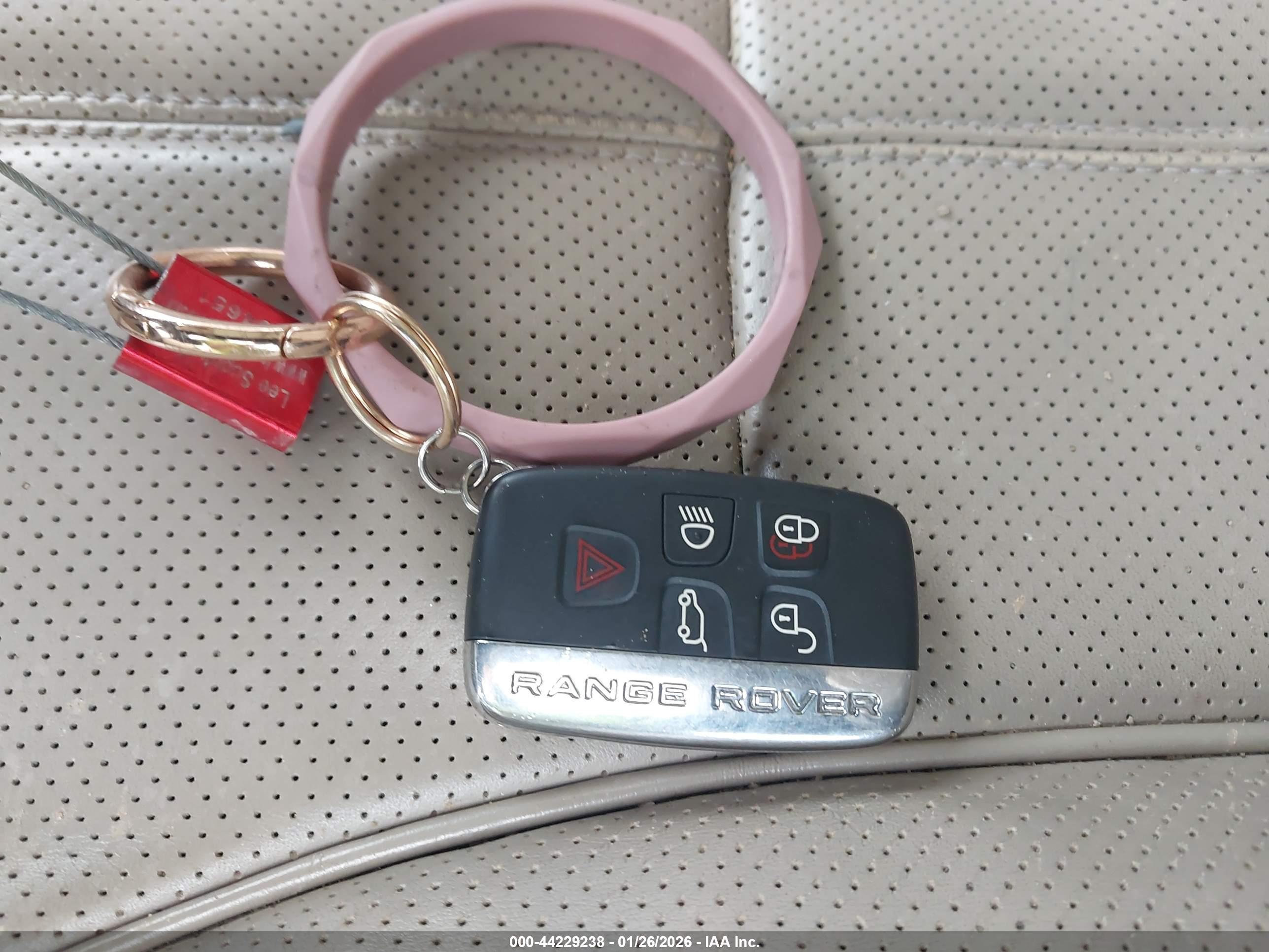 LAND ROVER image 11
