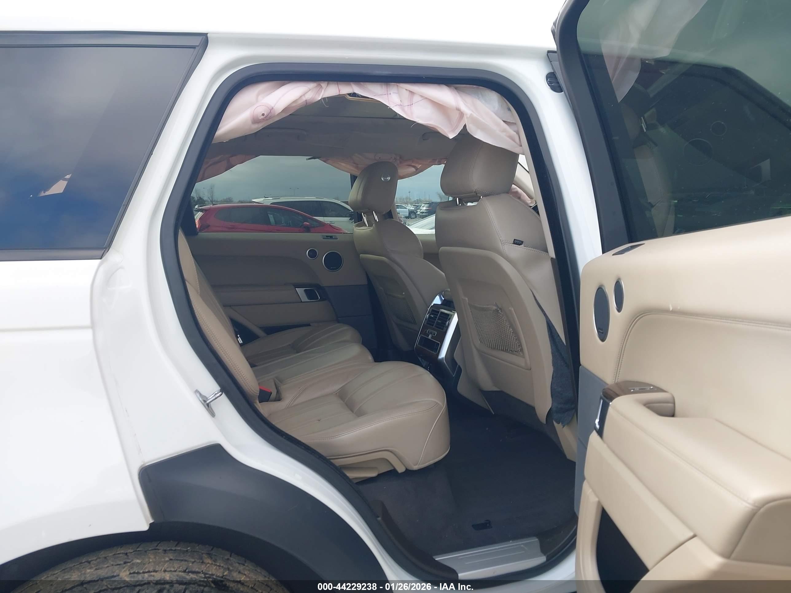 LAND ROVER image 8