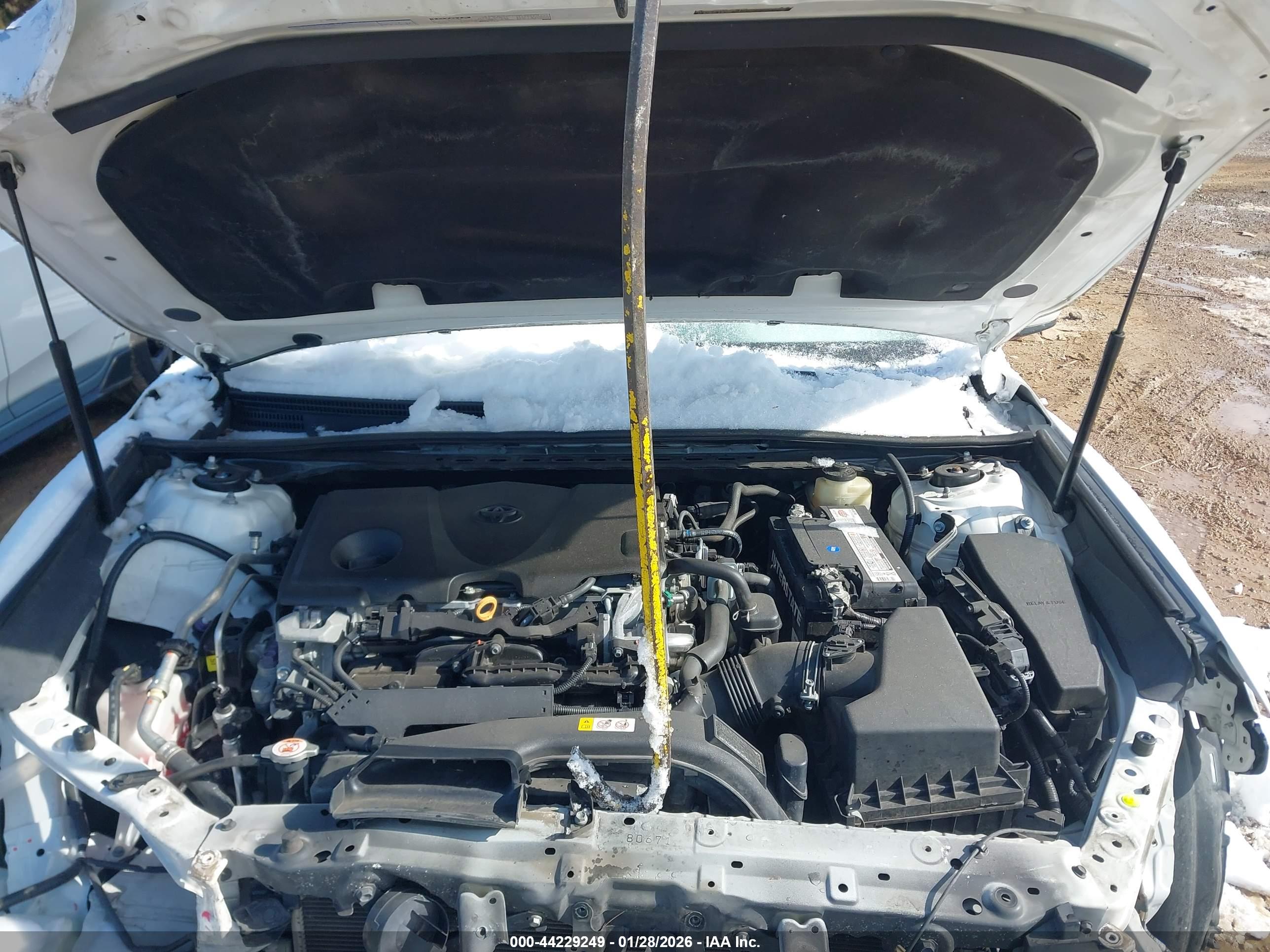 TOYOTA CAMRY image 10