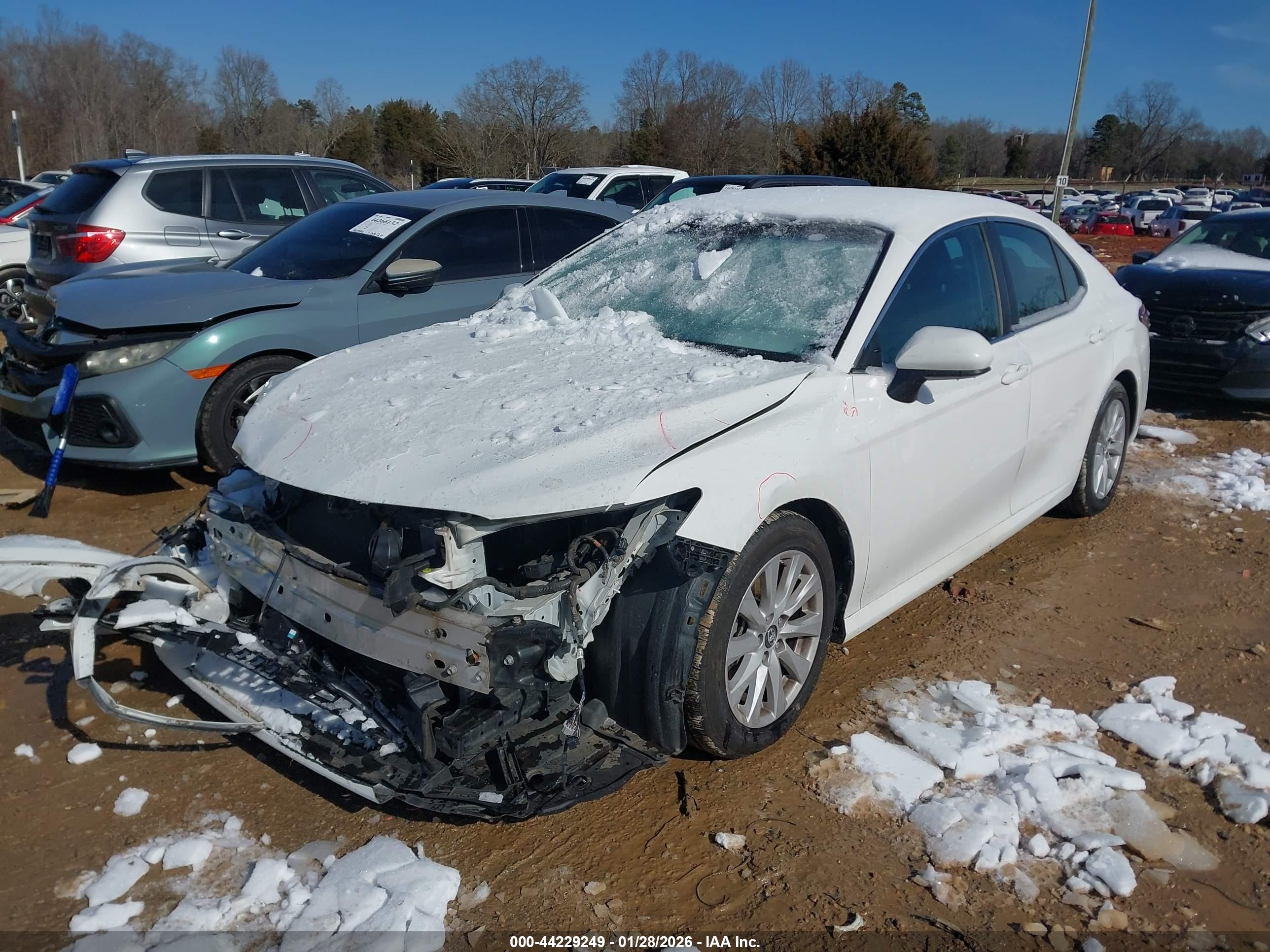 TOYOTA CAMRY image 2
