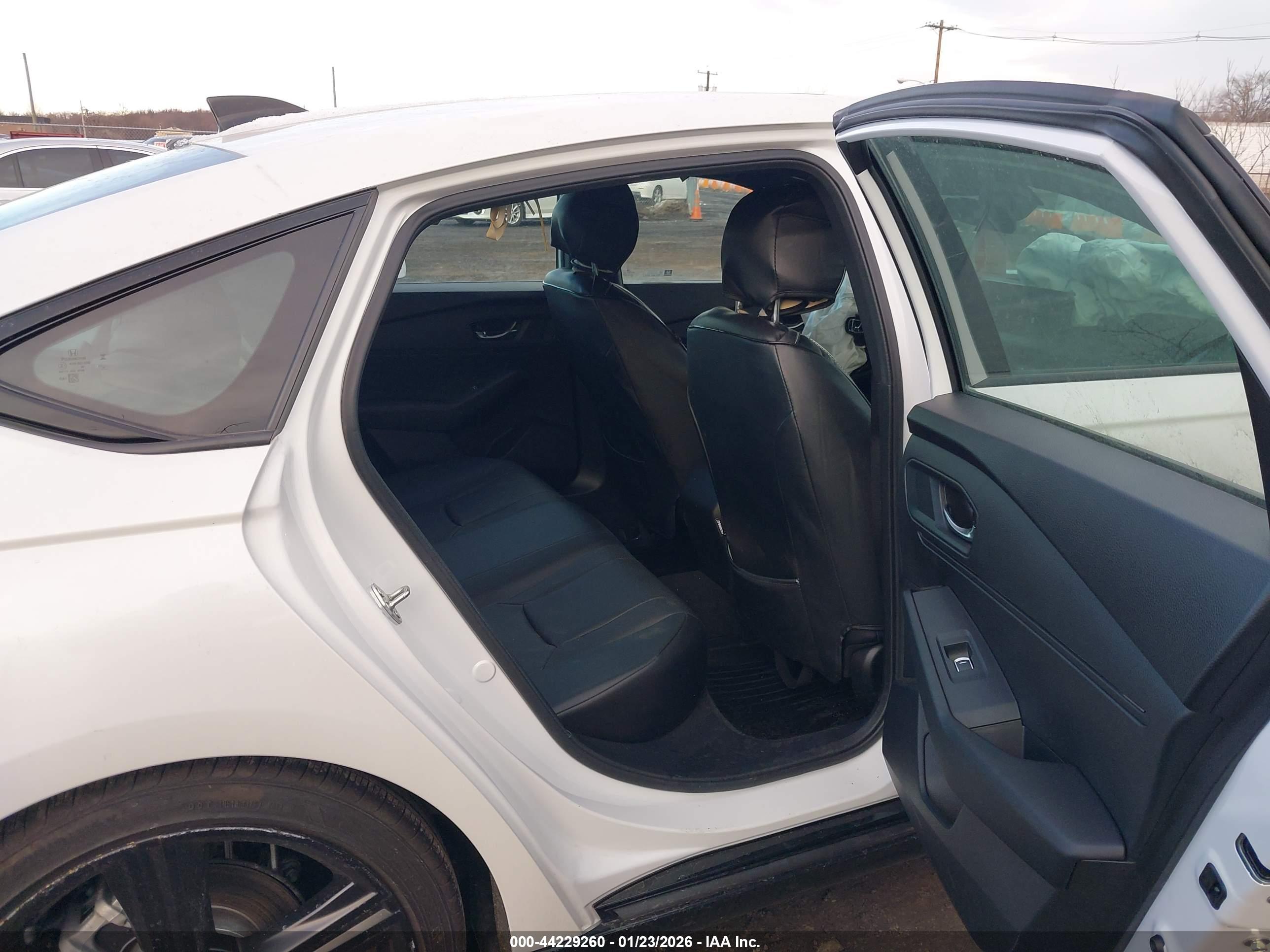 HONDA ACCORD image 8