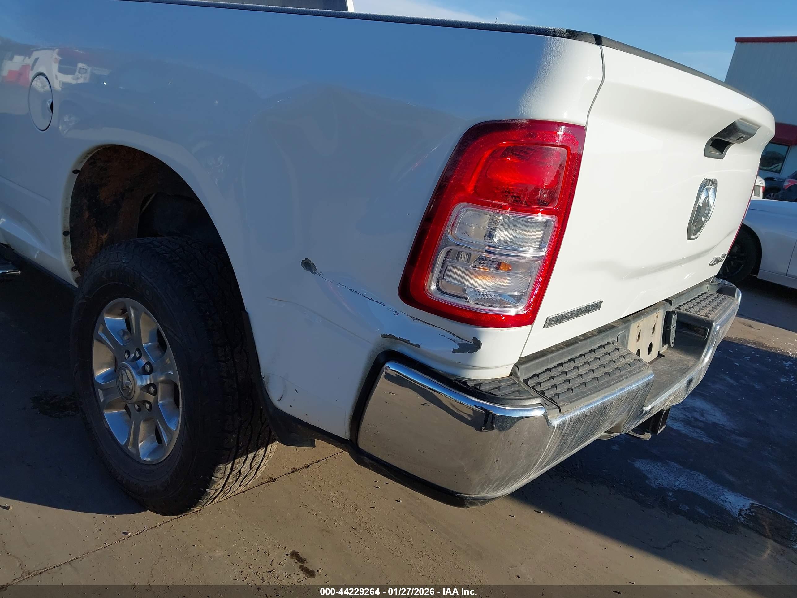 RAM 2500 image 6