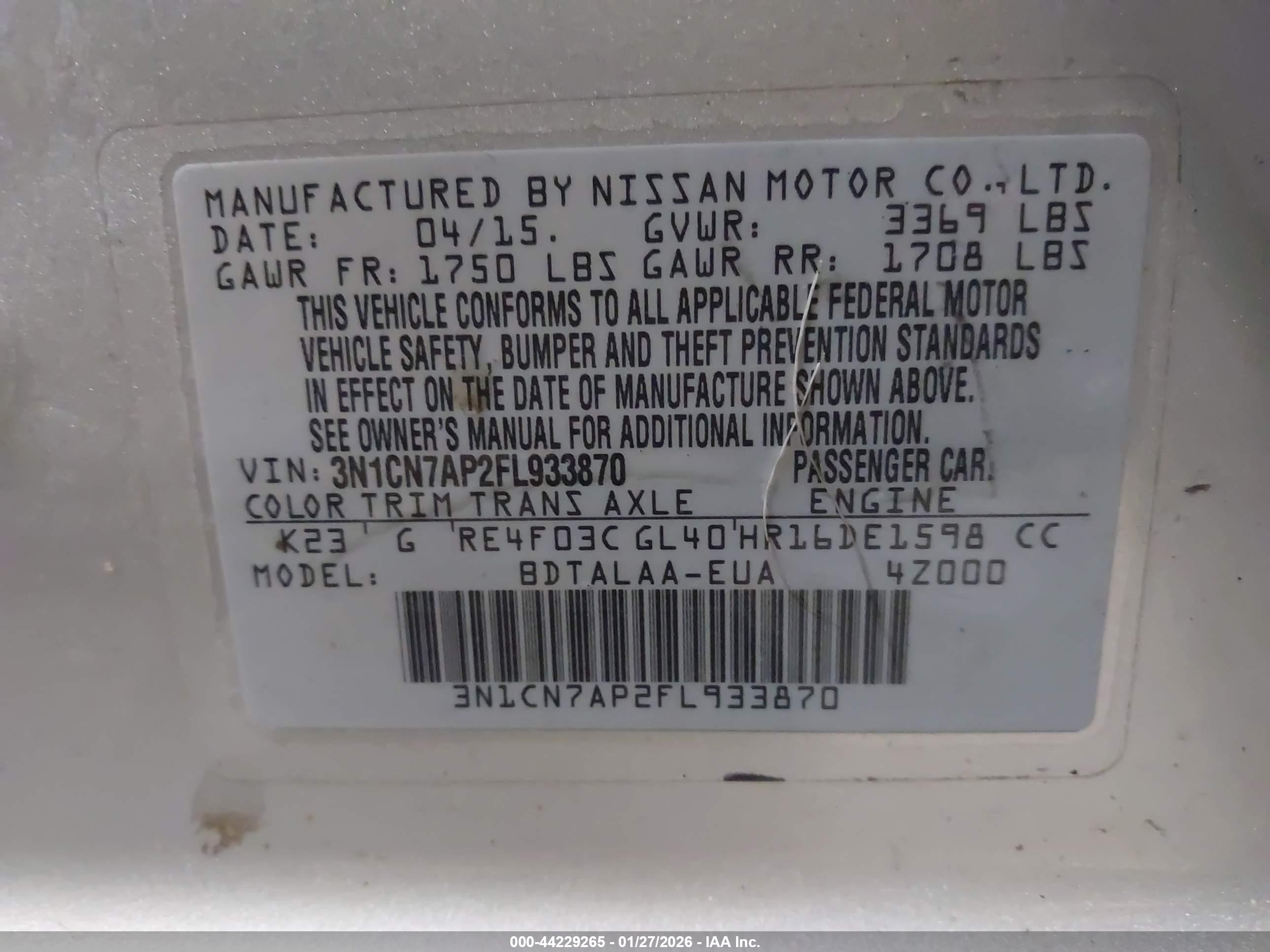 NISSAN VERSA image 9