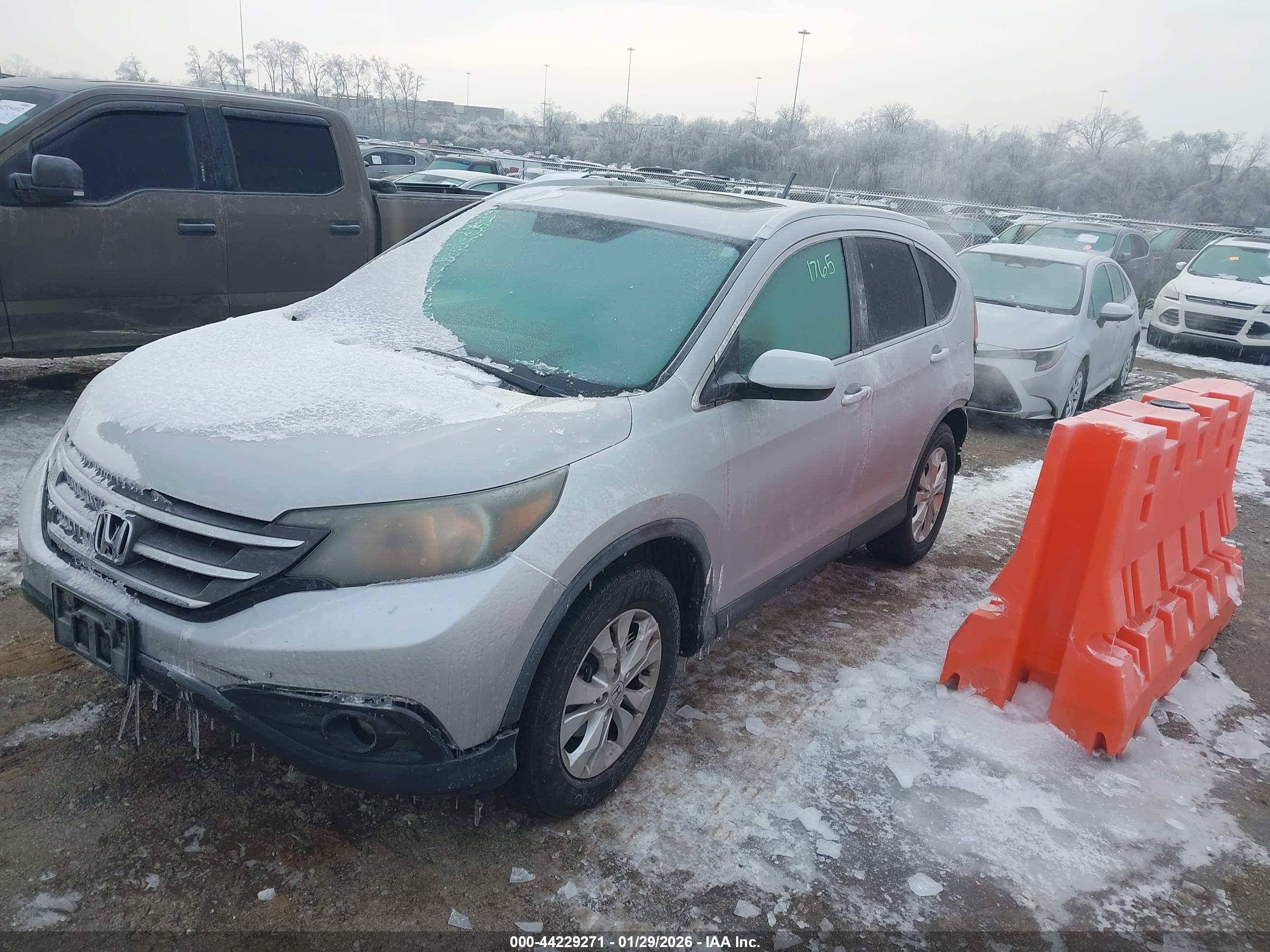 HONDA CR-V image 2