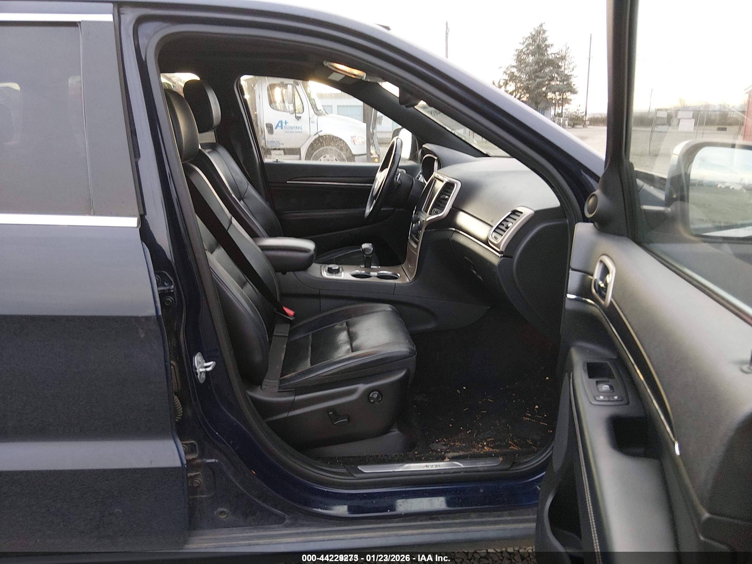 JEEP GRAND image 5