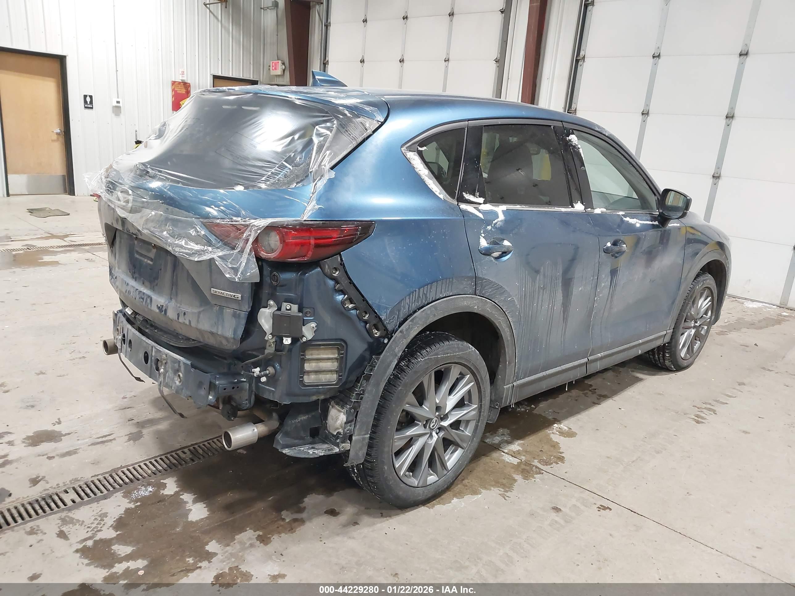 MAZDA CX-5 image 4