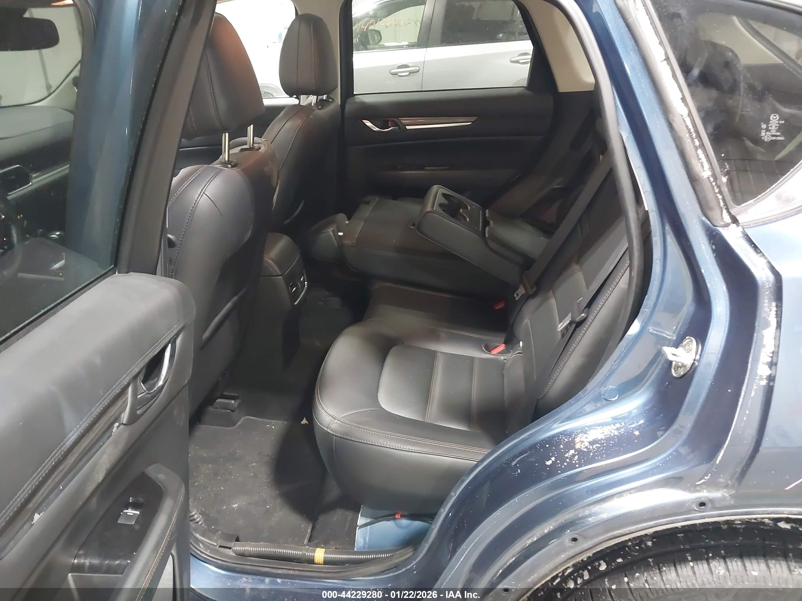 MAZDA CX-5 image 8