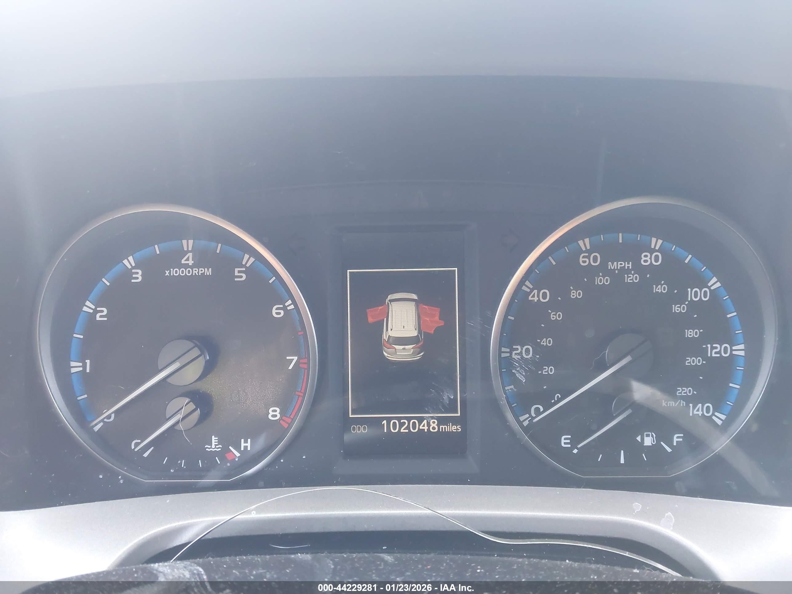 TOYOTA RAV4 image 7