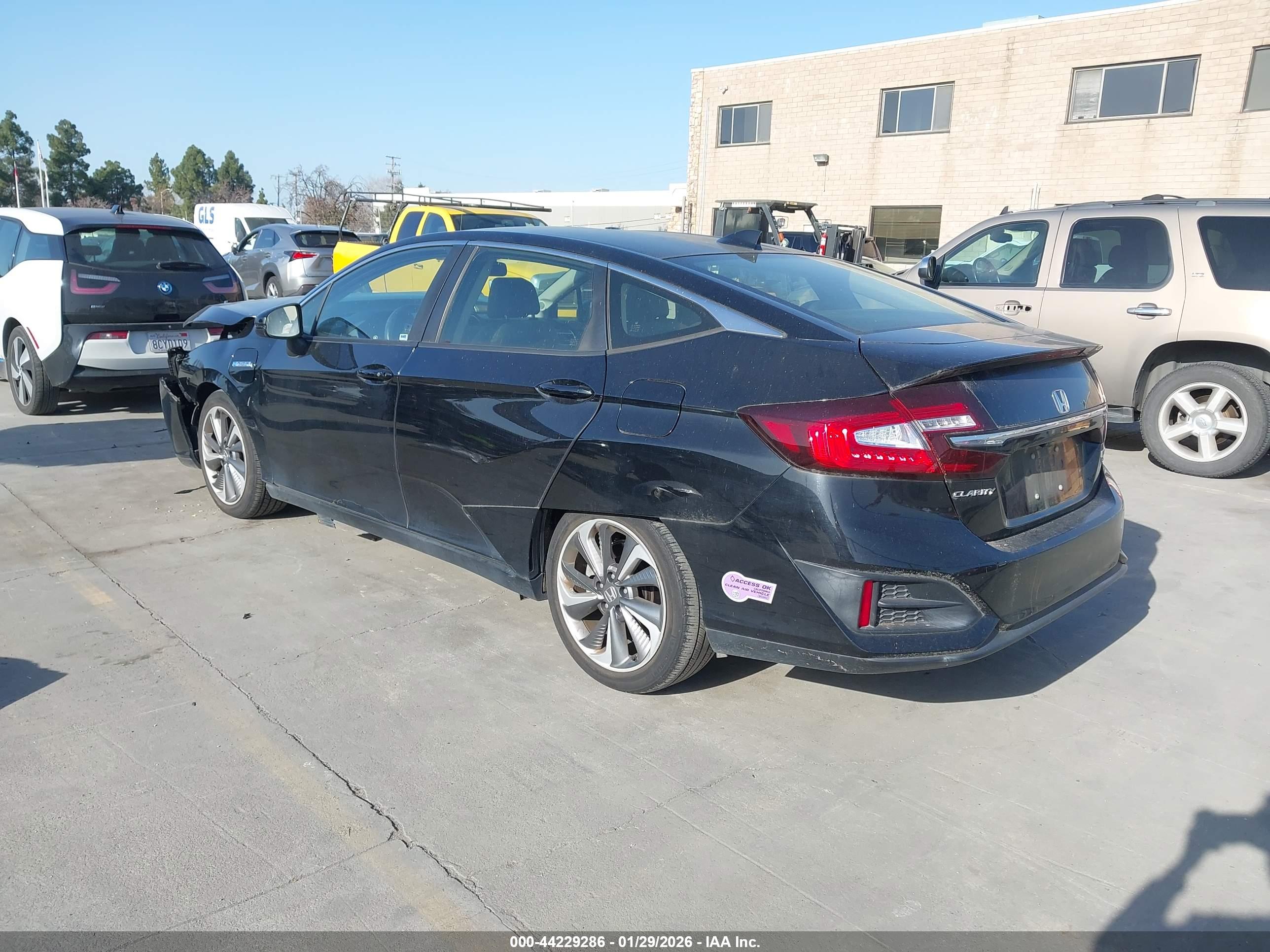 HONDA CLARITY image 3