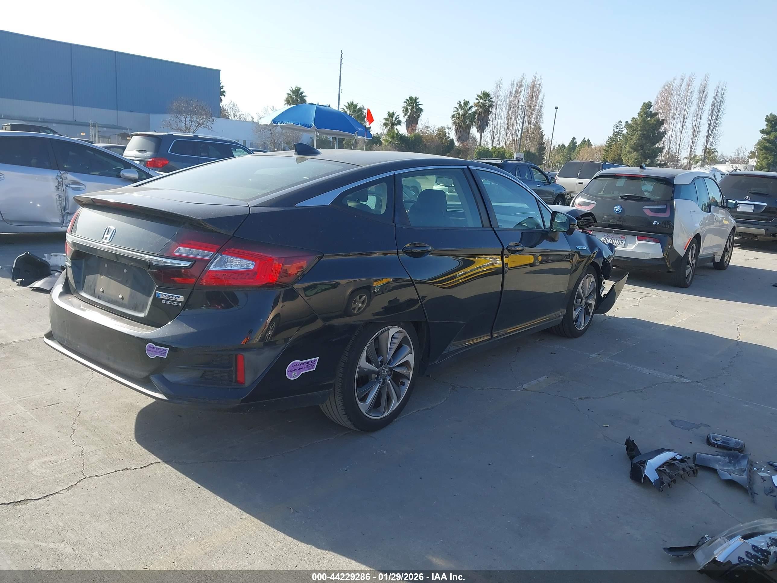 HONDA CLARITY image 4
