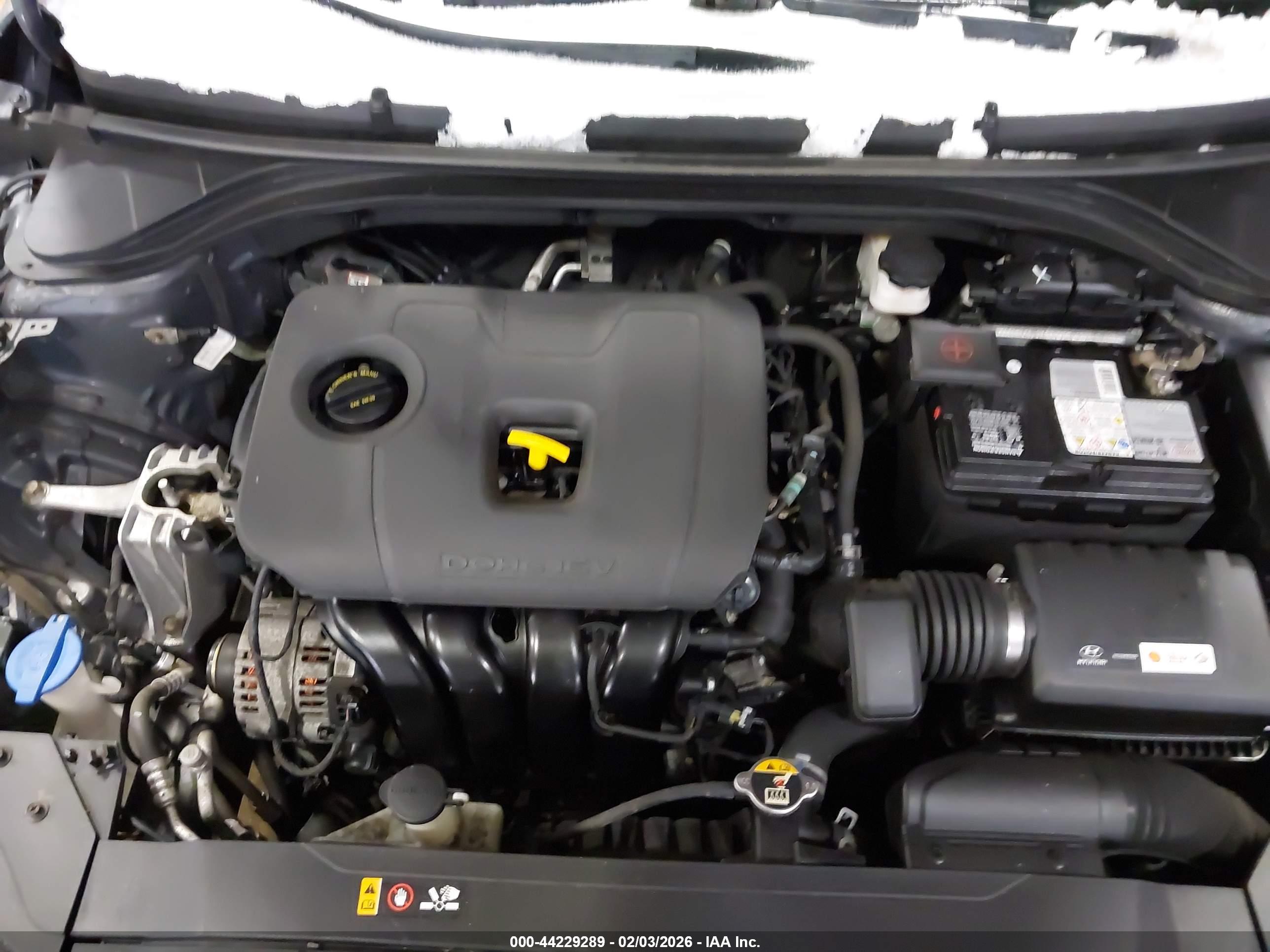 HYUNDAI ELANTRA image 10
