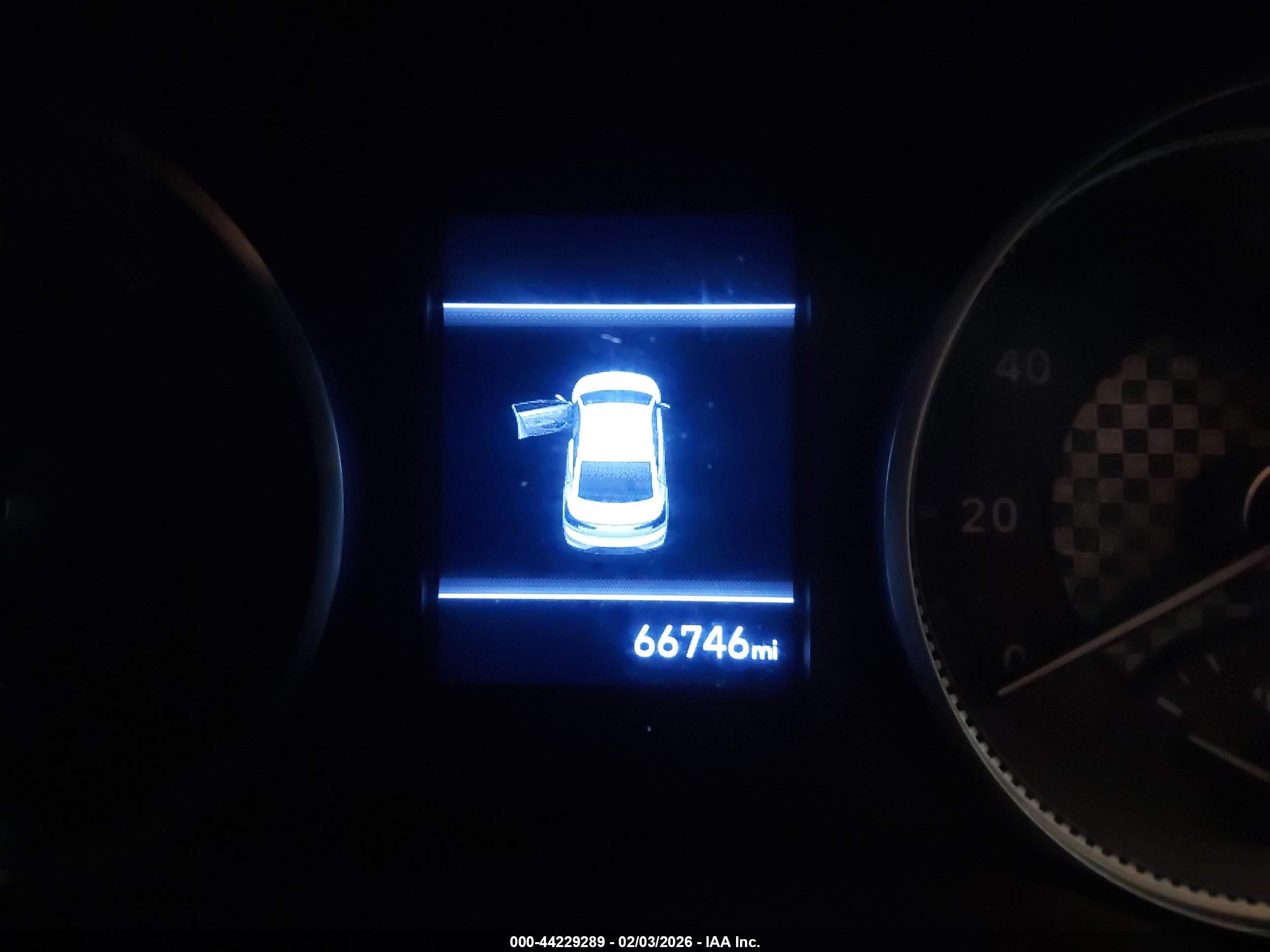 HYUNDAI ELANTRA image 7