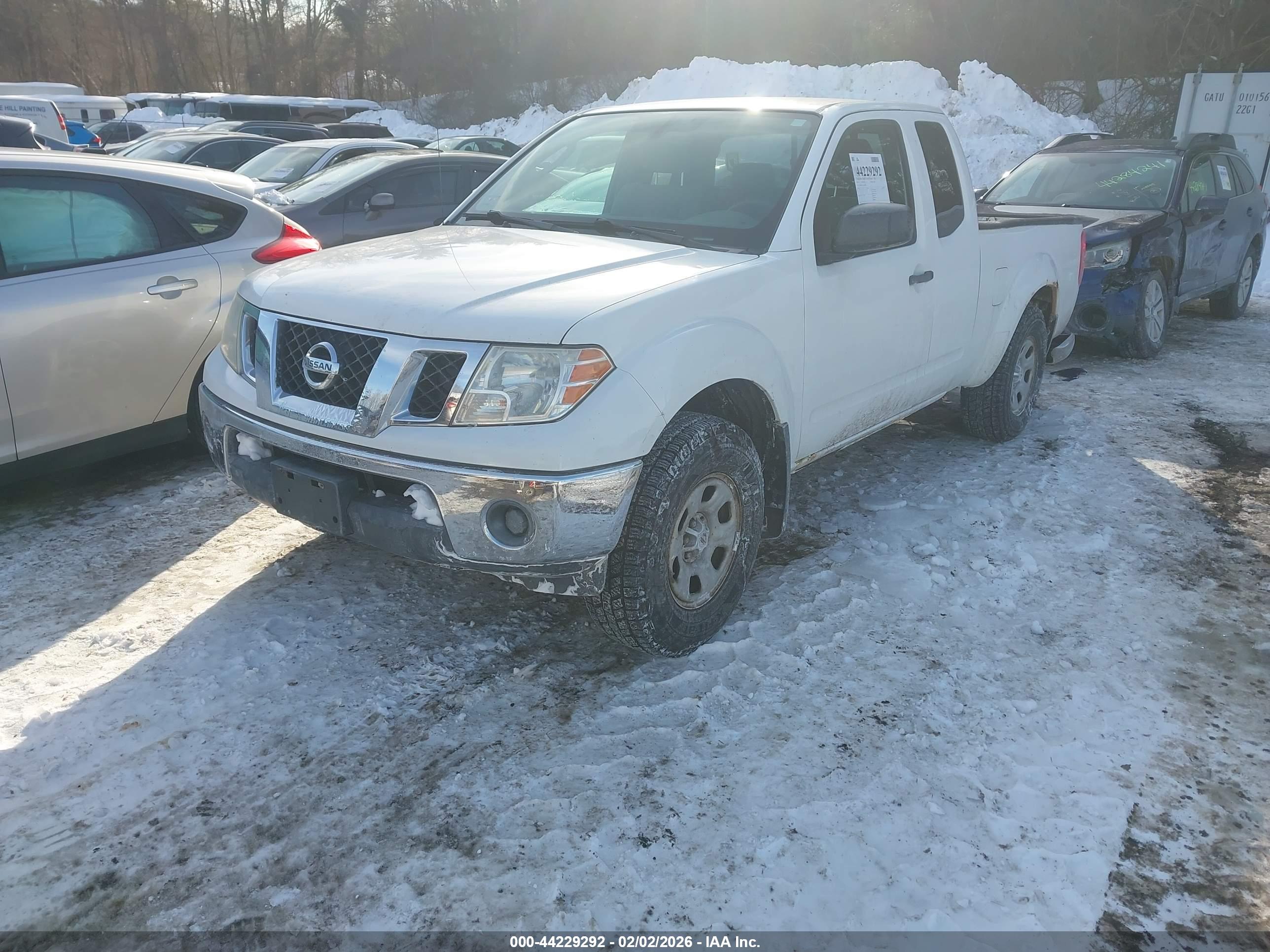 NISSAN FRONTIER image 2