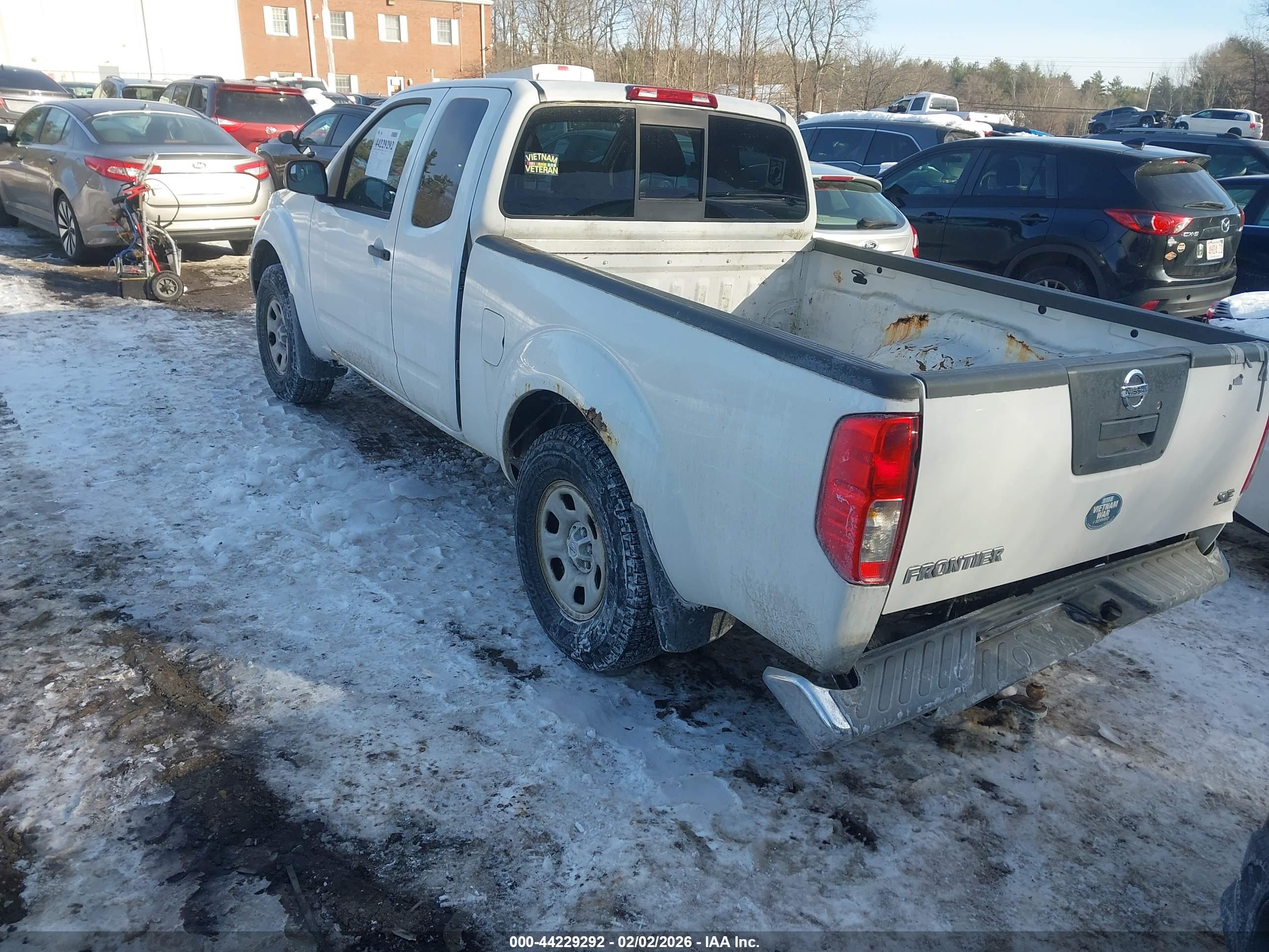 NISSAN FRONTIER image 3