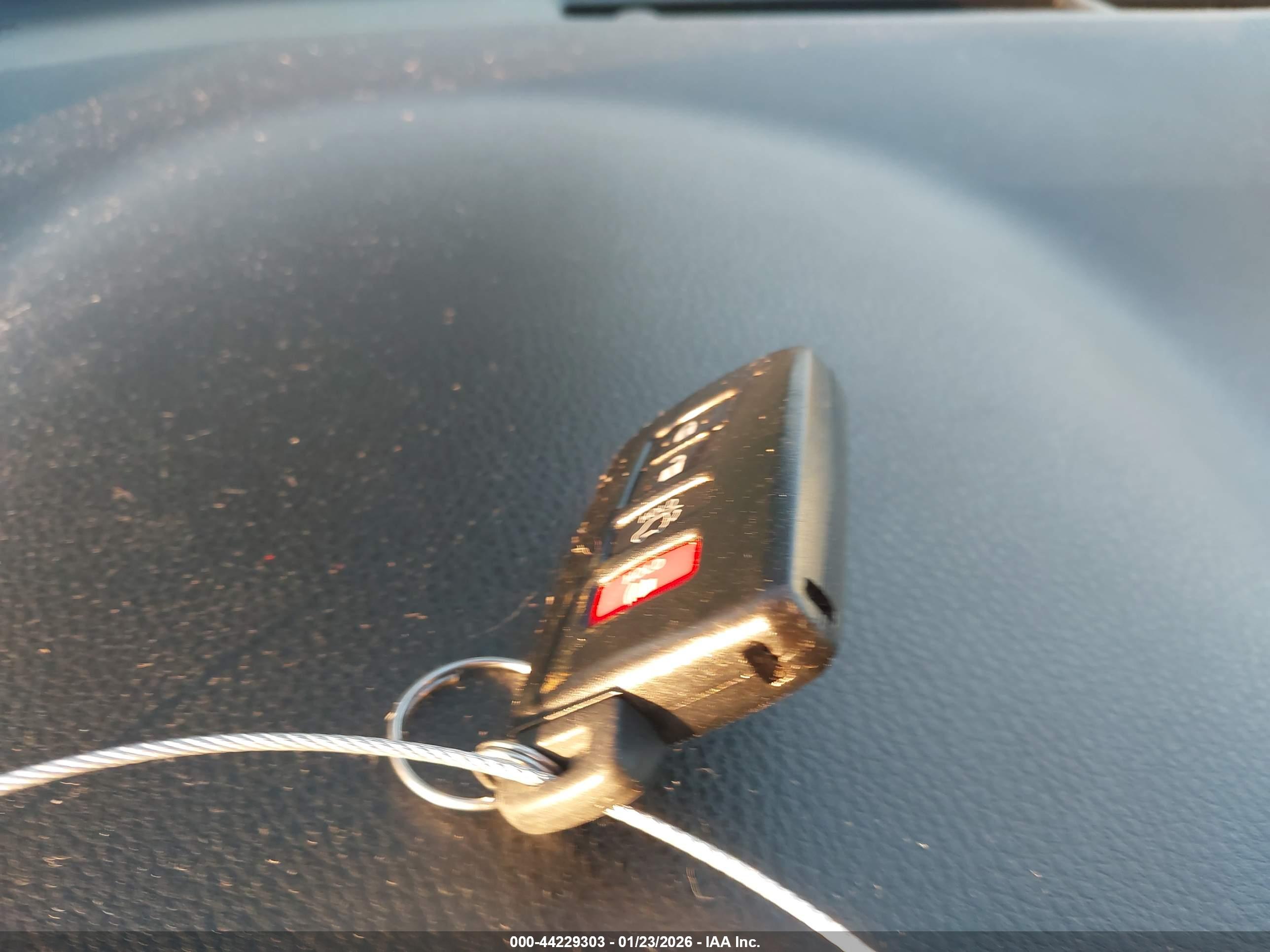 TOYOTA RAV4 image 11