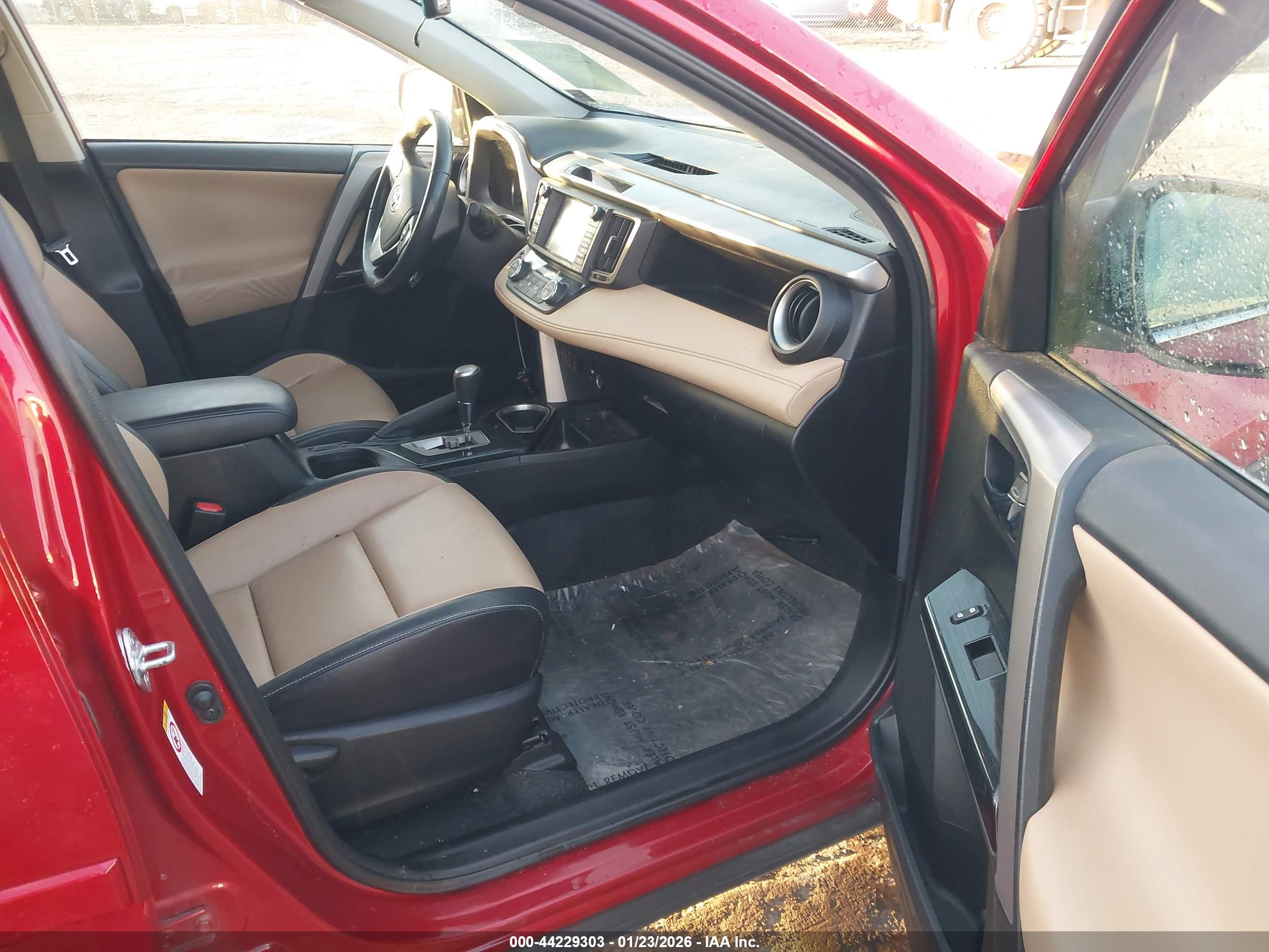 TOYOTA RAV4 image 5