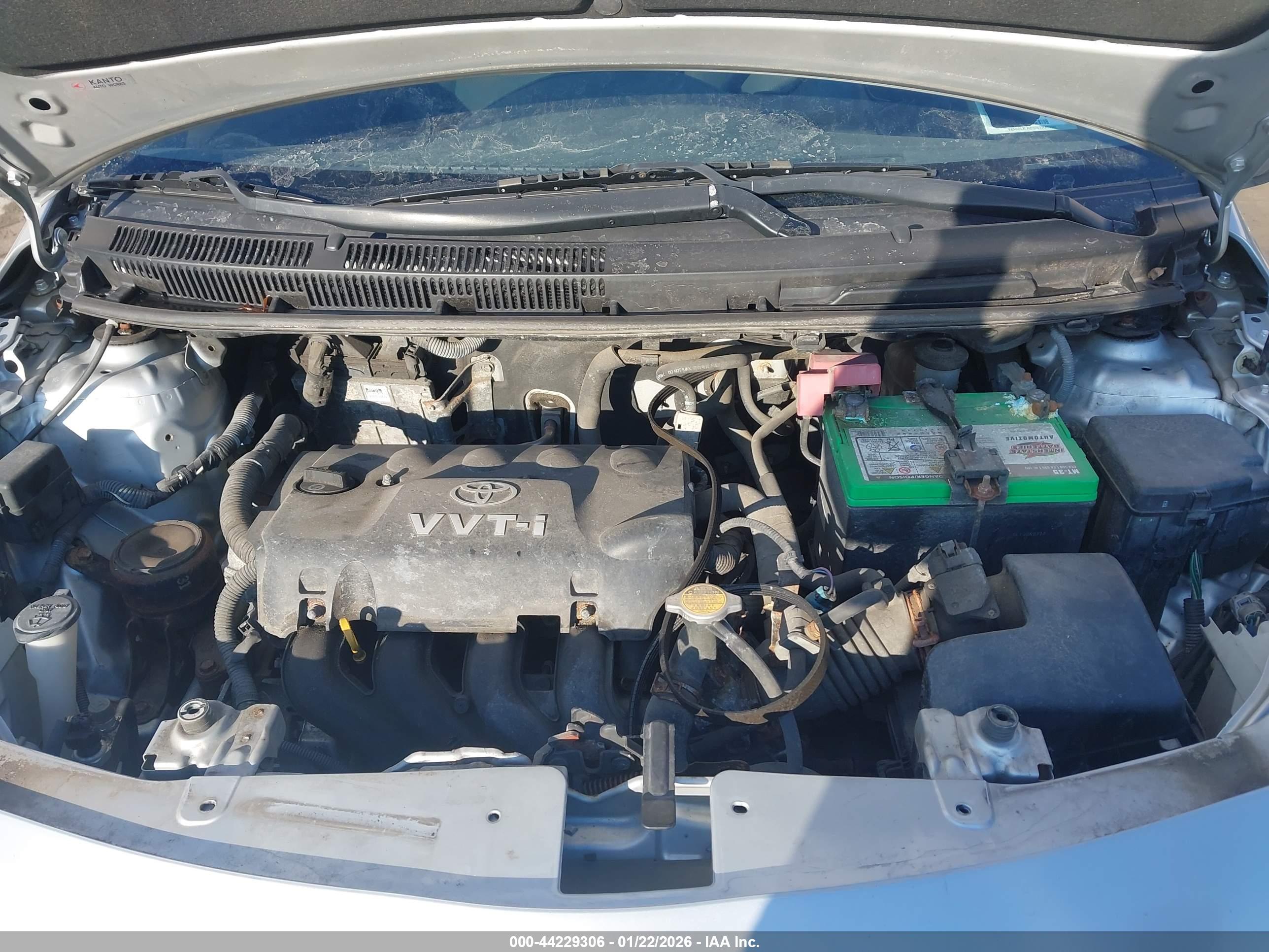 TOYOTA YARIS image 10