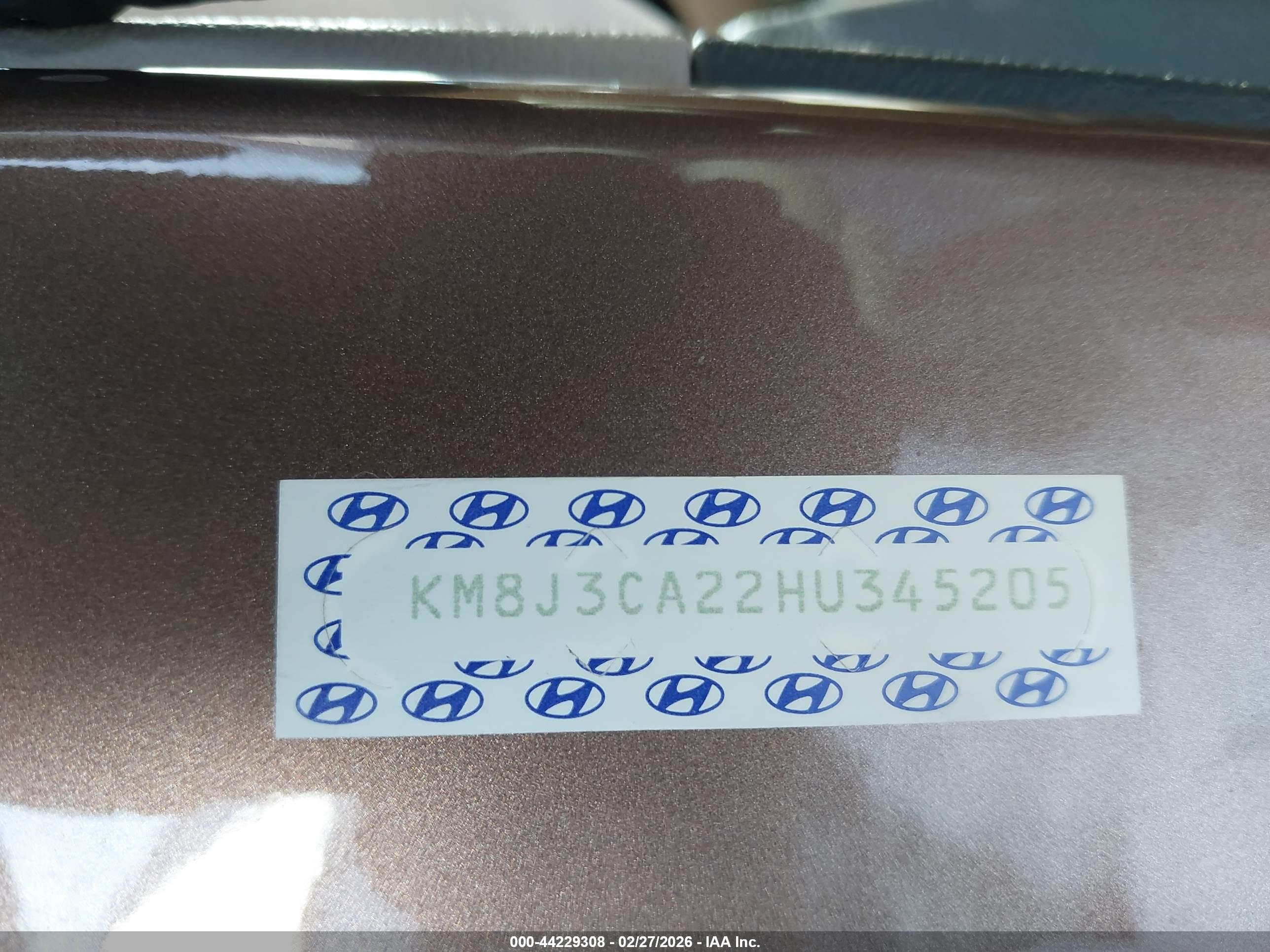HYUNDAI TUCSON image 9