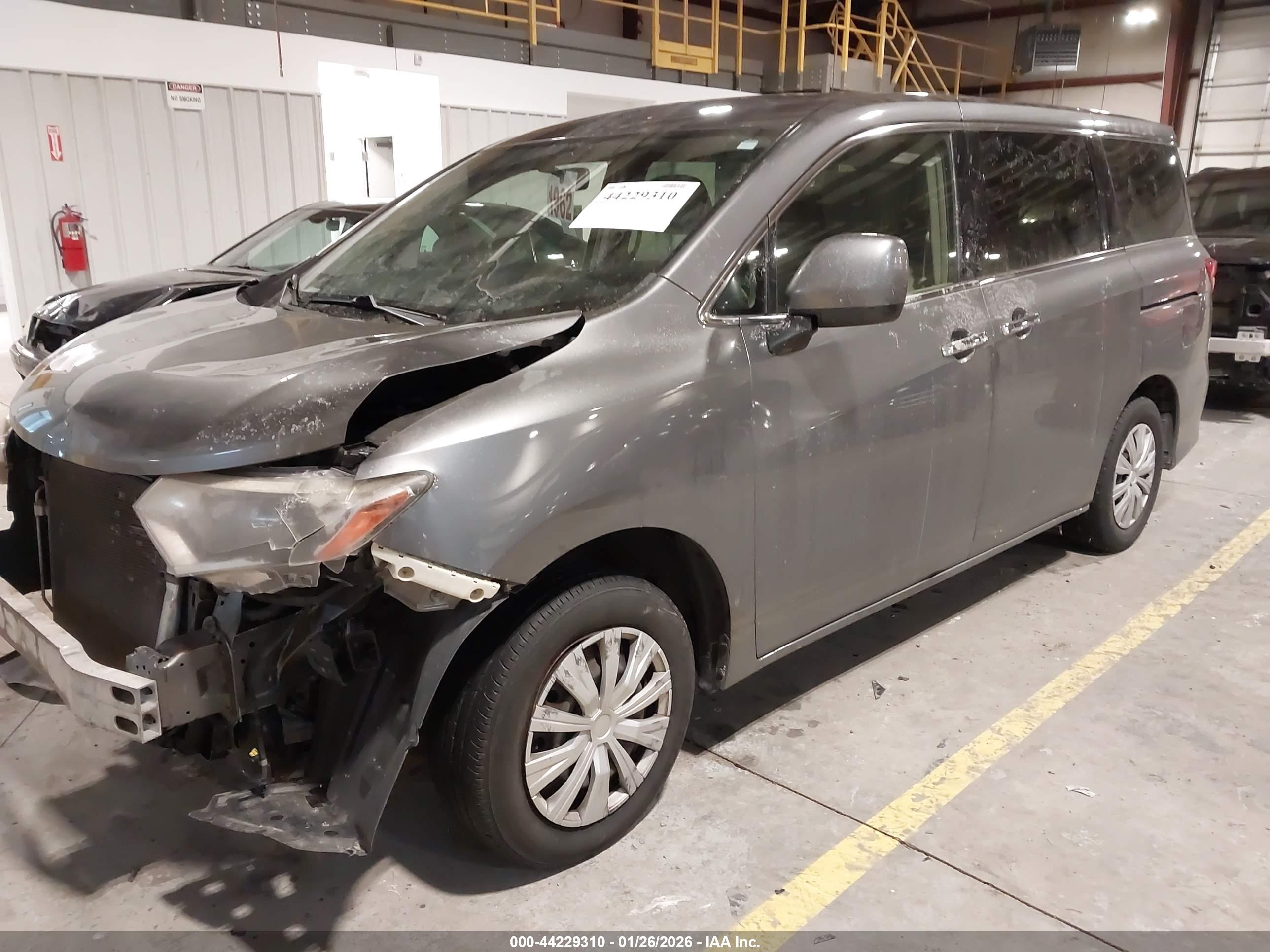 NISSAN QUEST image 2