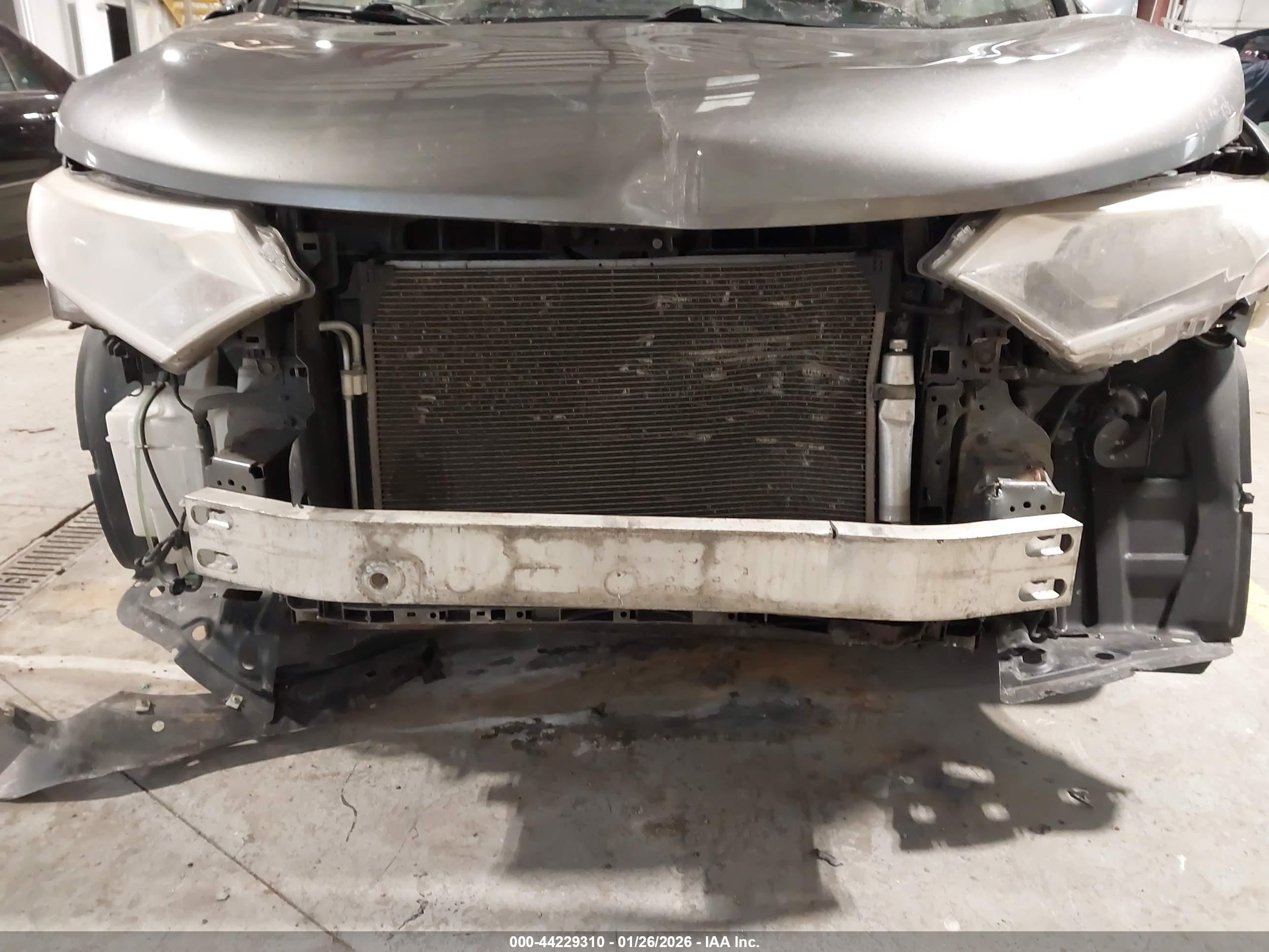 NISSAN QUEST image 6