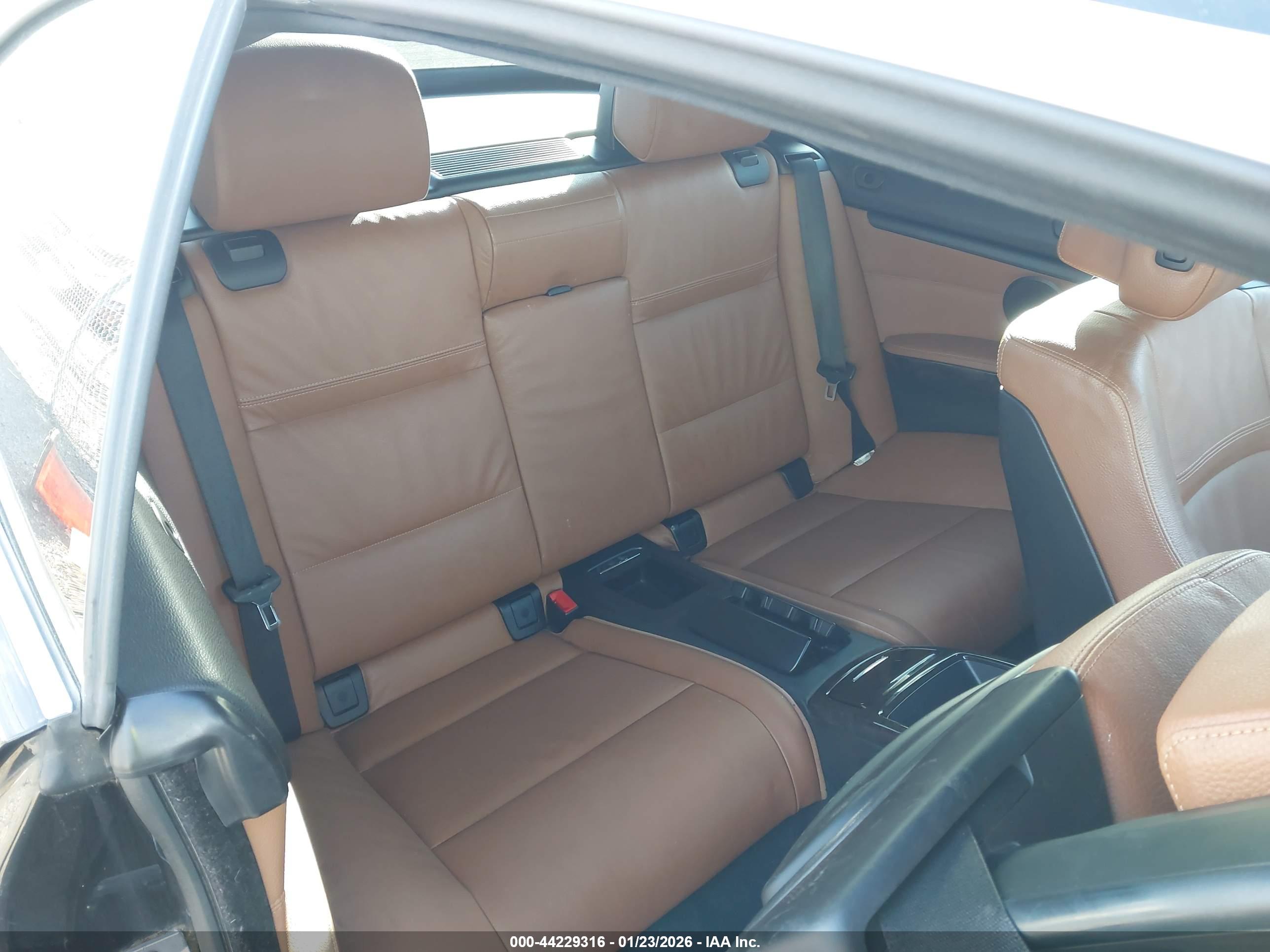 BMW 335I image 8
