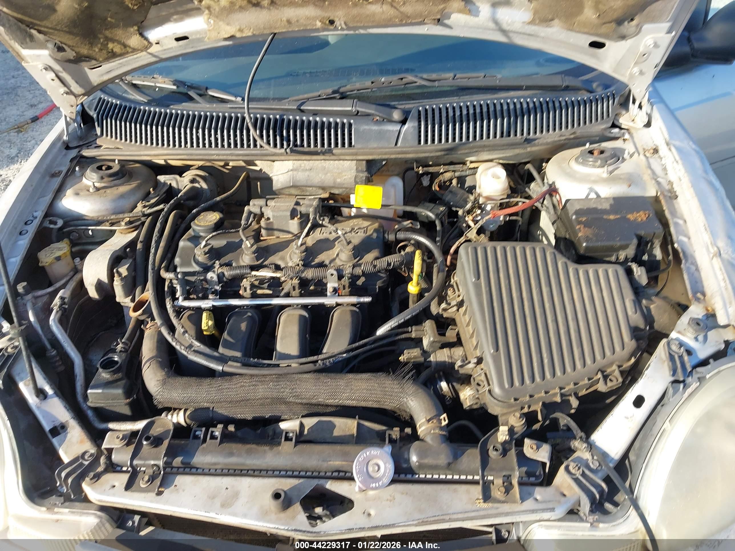 DODGE NEON image 10