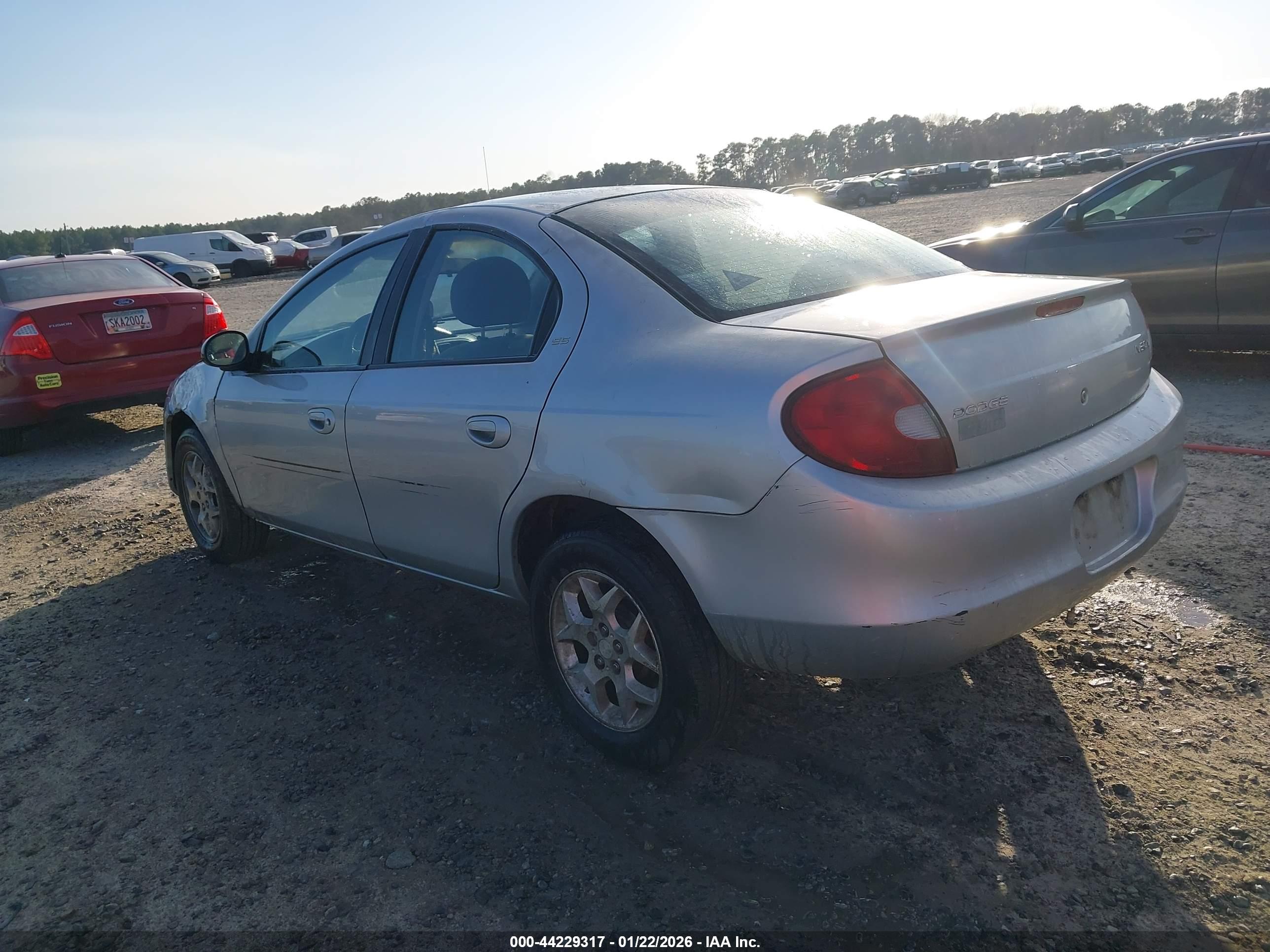 DODGE NEON image 3