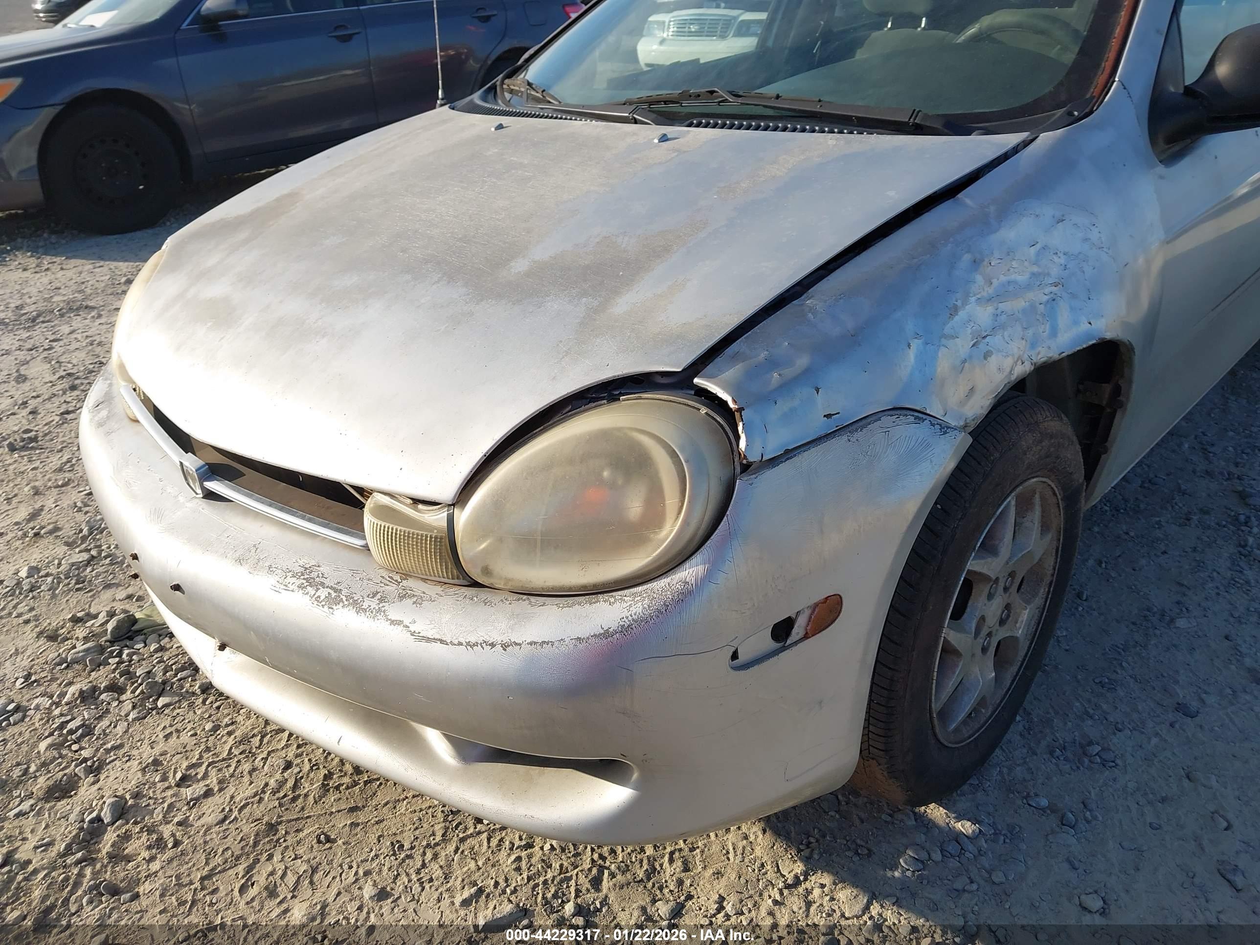 DODGE NEON image 6