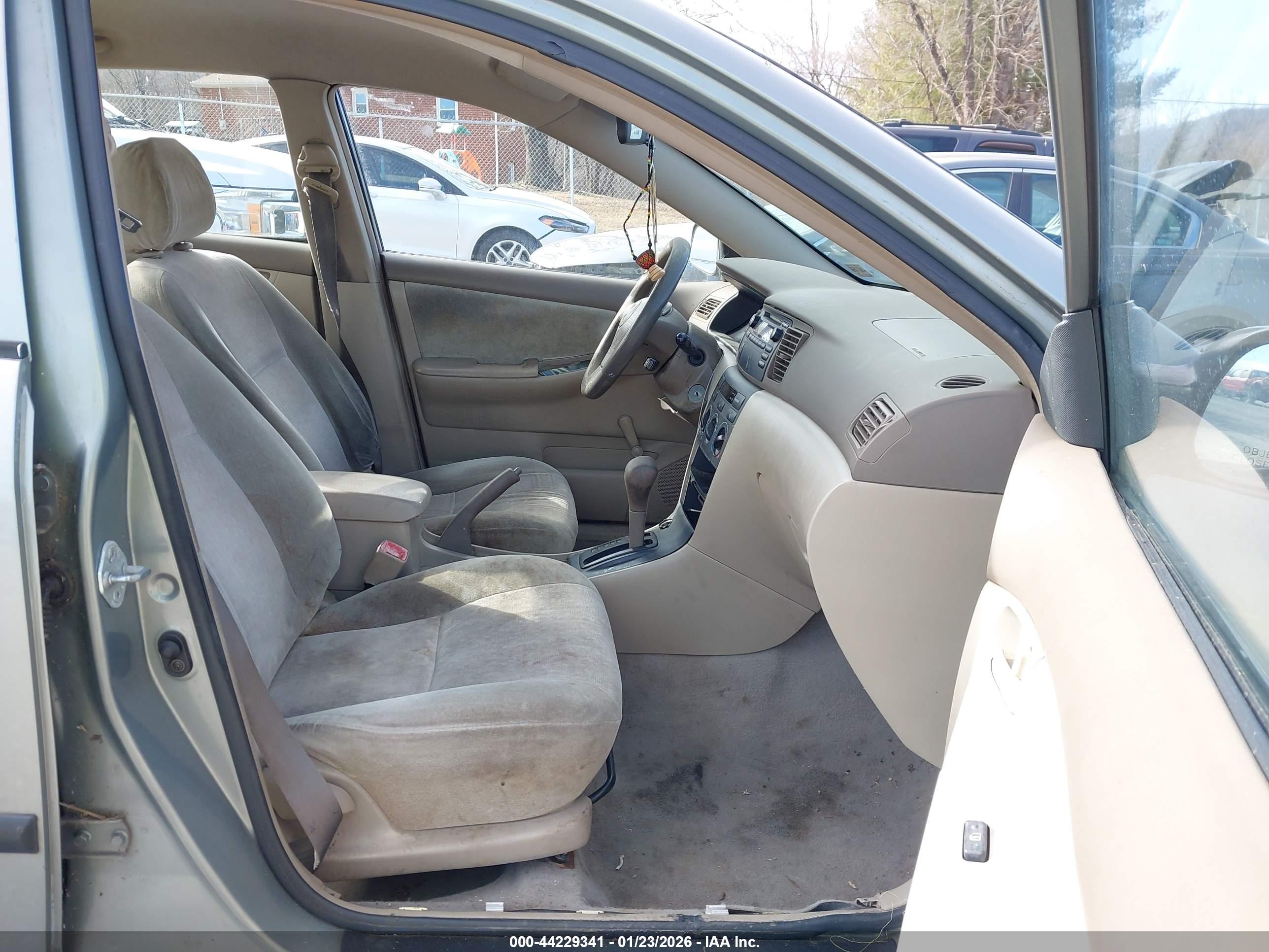 TOYOTA COROLLA image 5