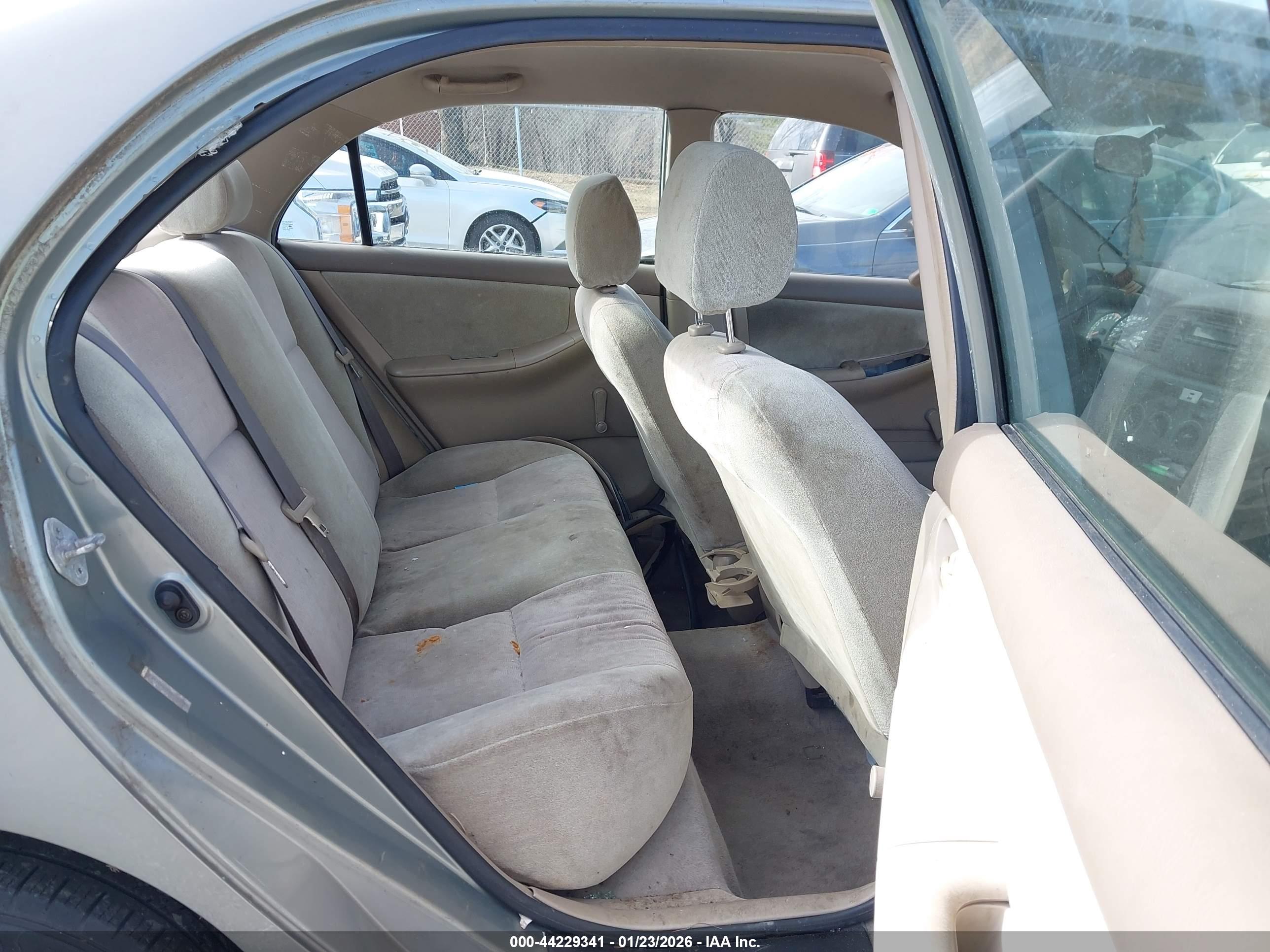 TOYOTA COROLLA image 8