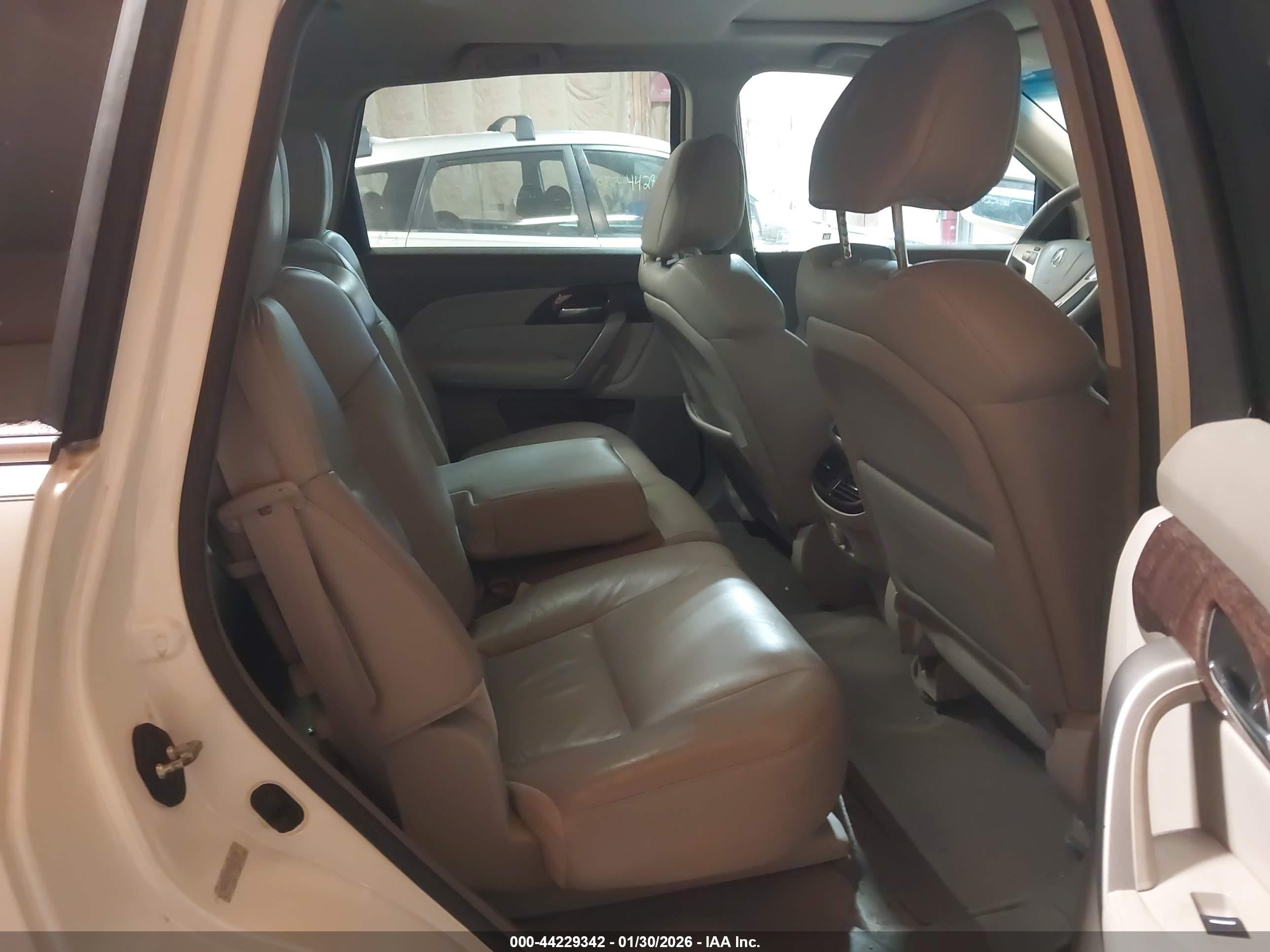 ACURA MDX image 8
