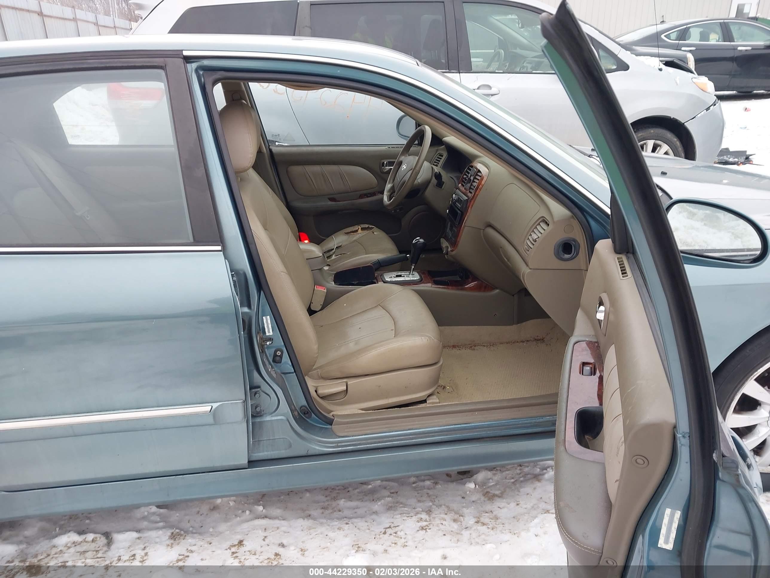 HYUNDAI SONATA image 5