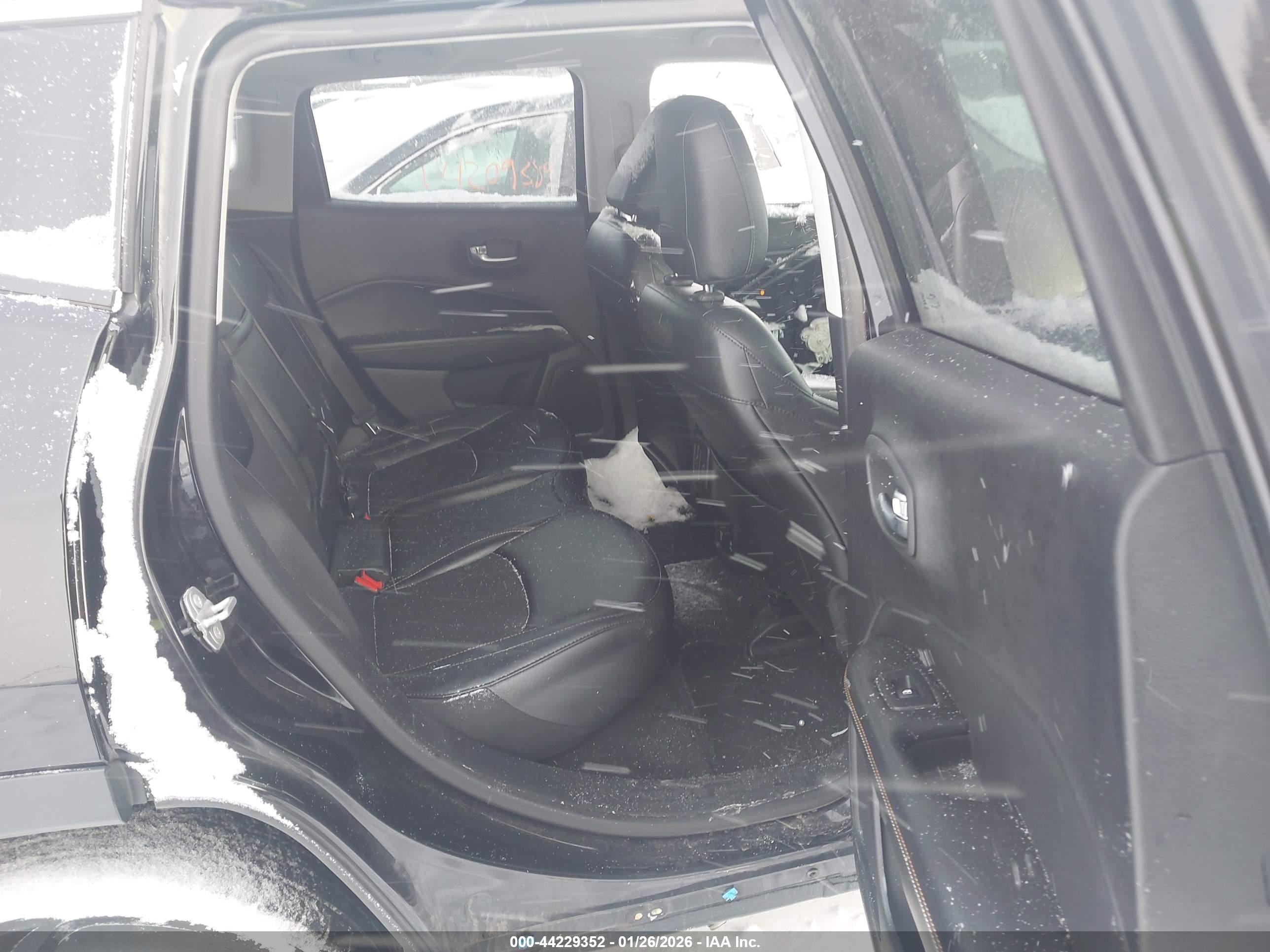 JEEP COMPASS image 8