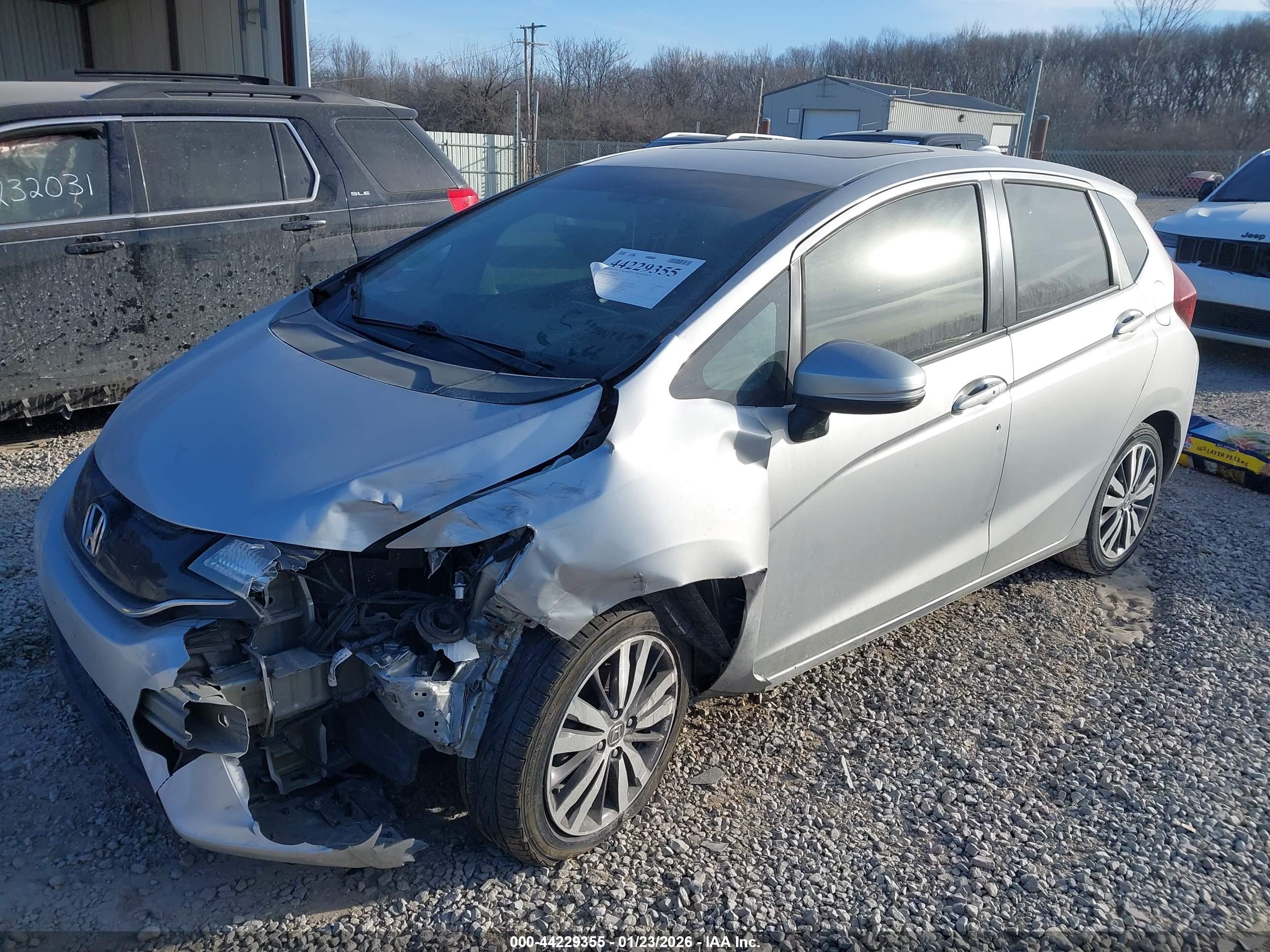 HONDA FIT image 2