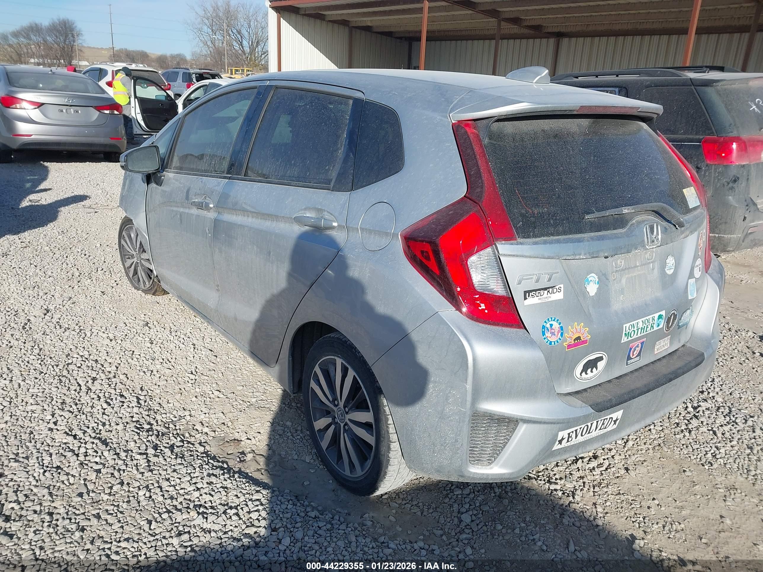 HONDA FIT image 3