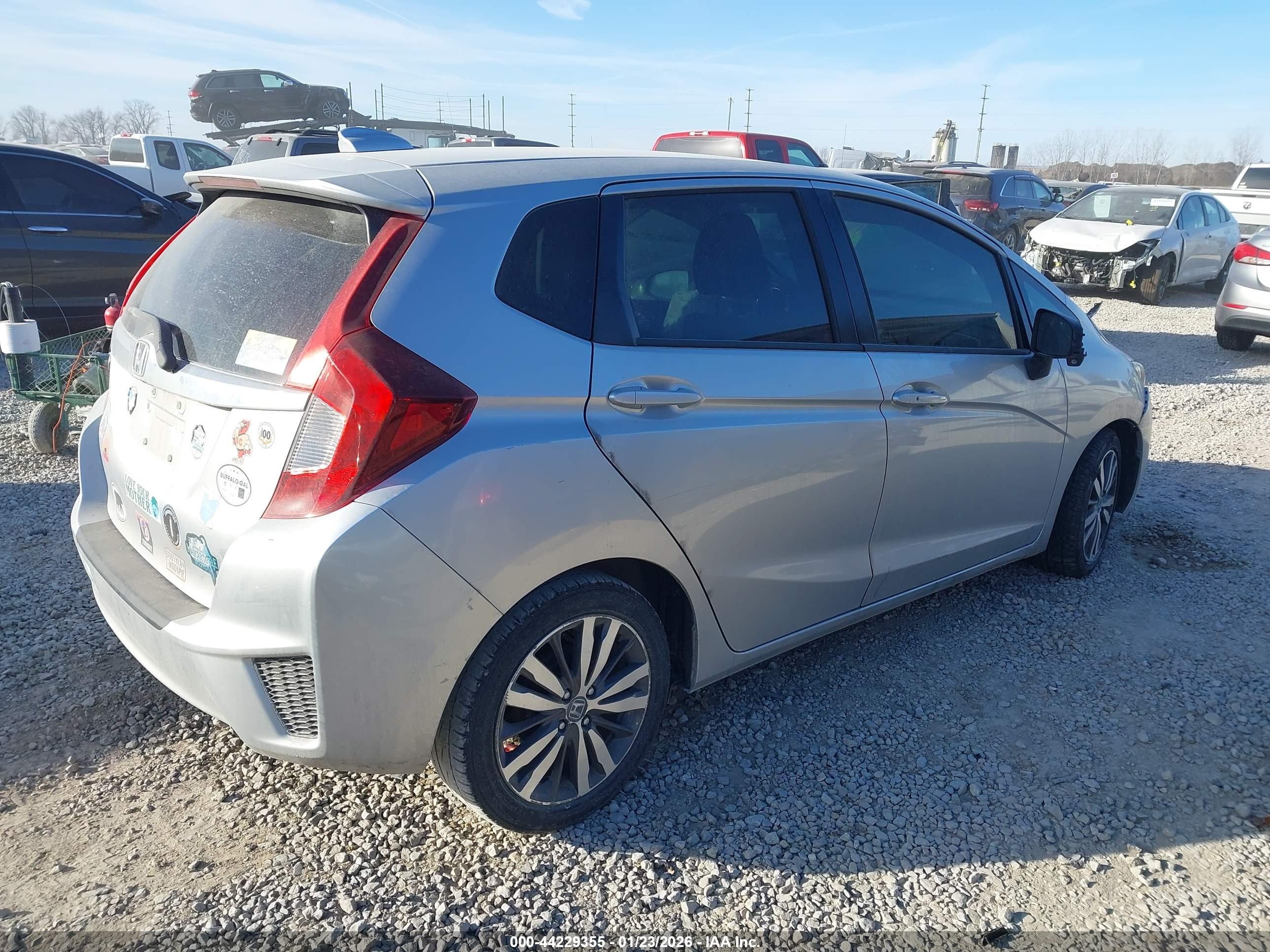 HONDA FIT image 4