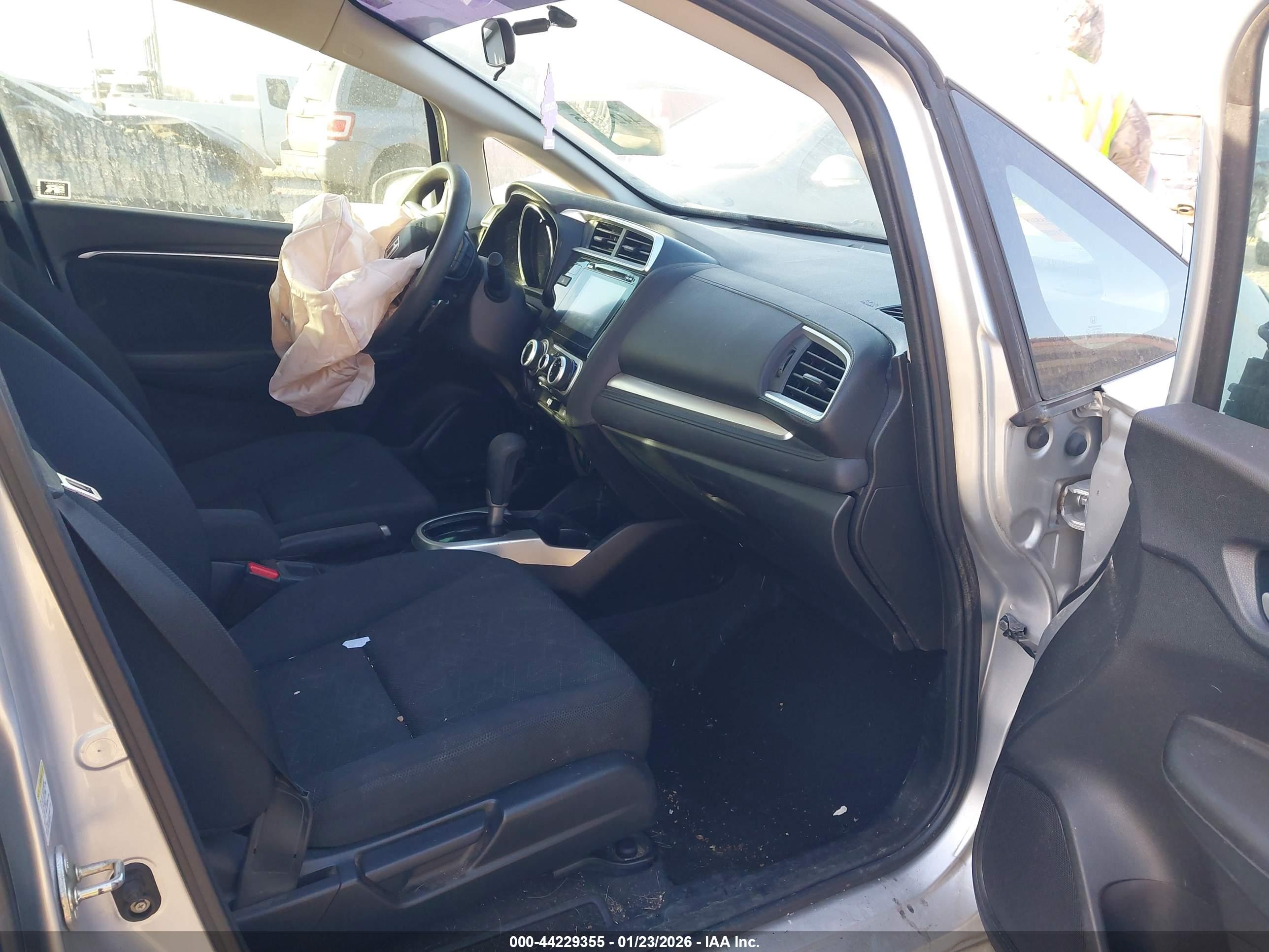HONDA FIT image 5