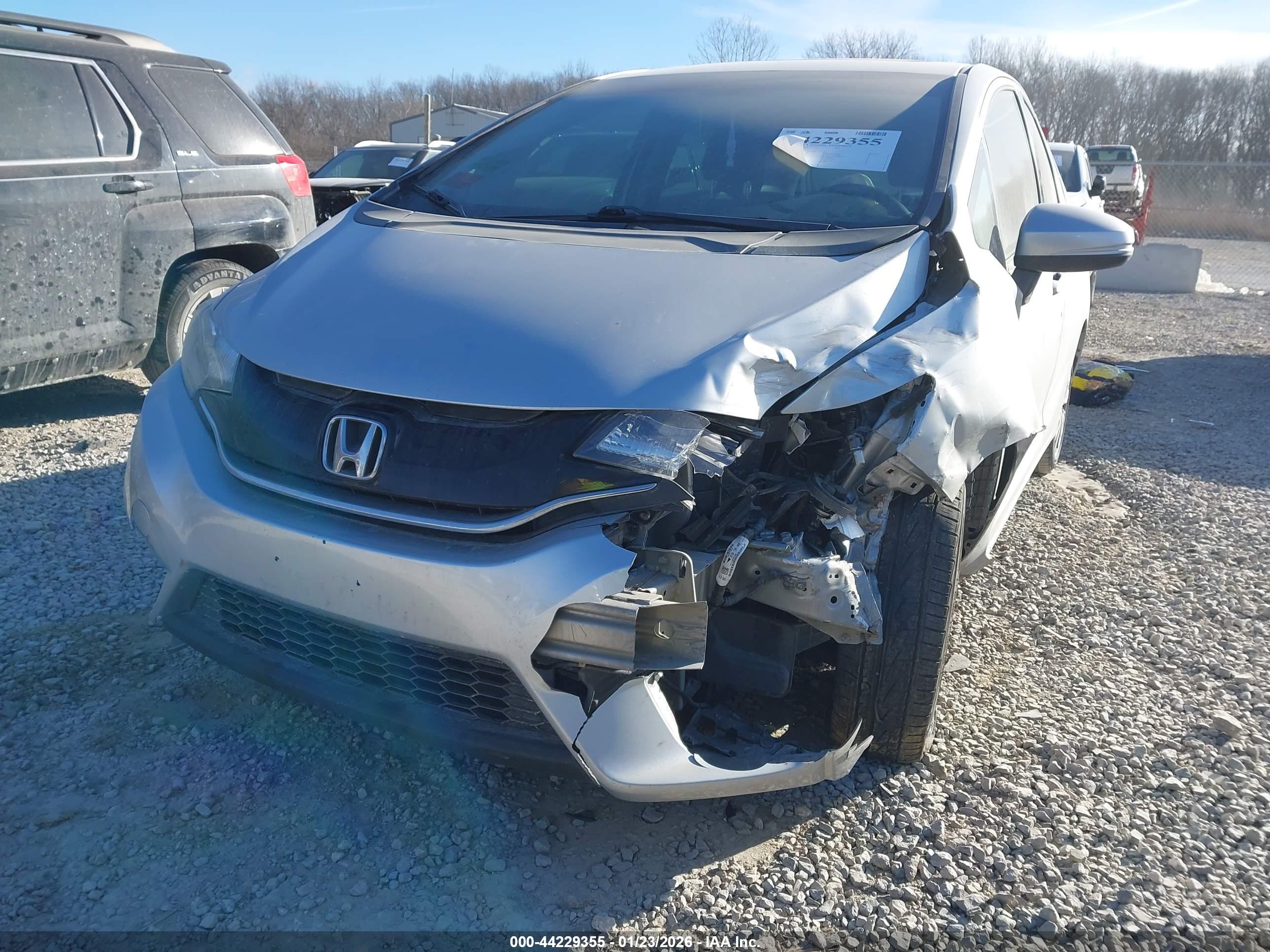 HONDA FIT image 6