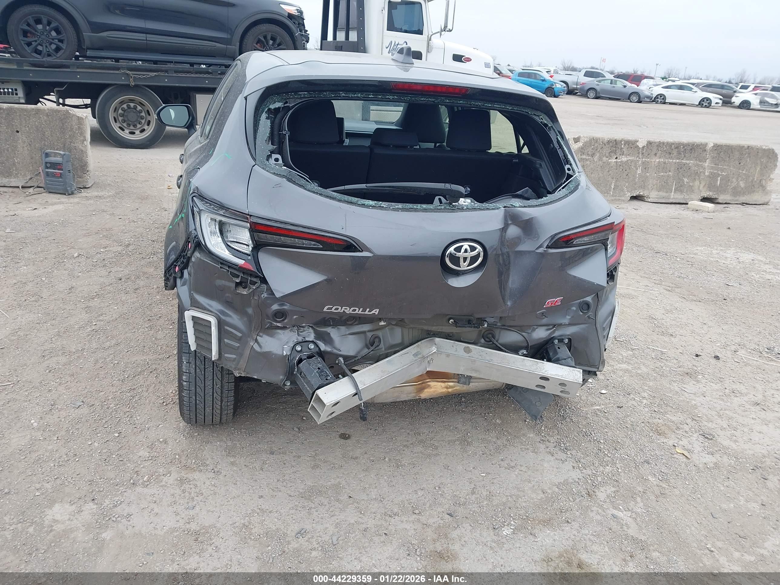 TOYOTA COROLLA image 6