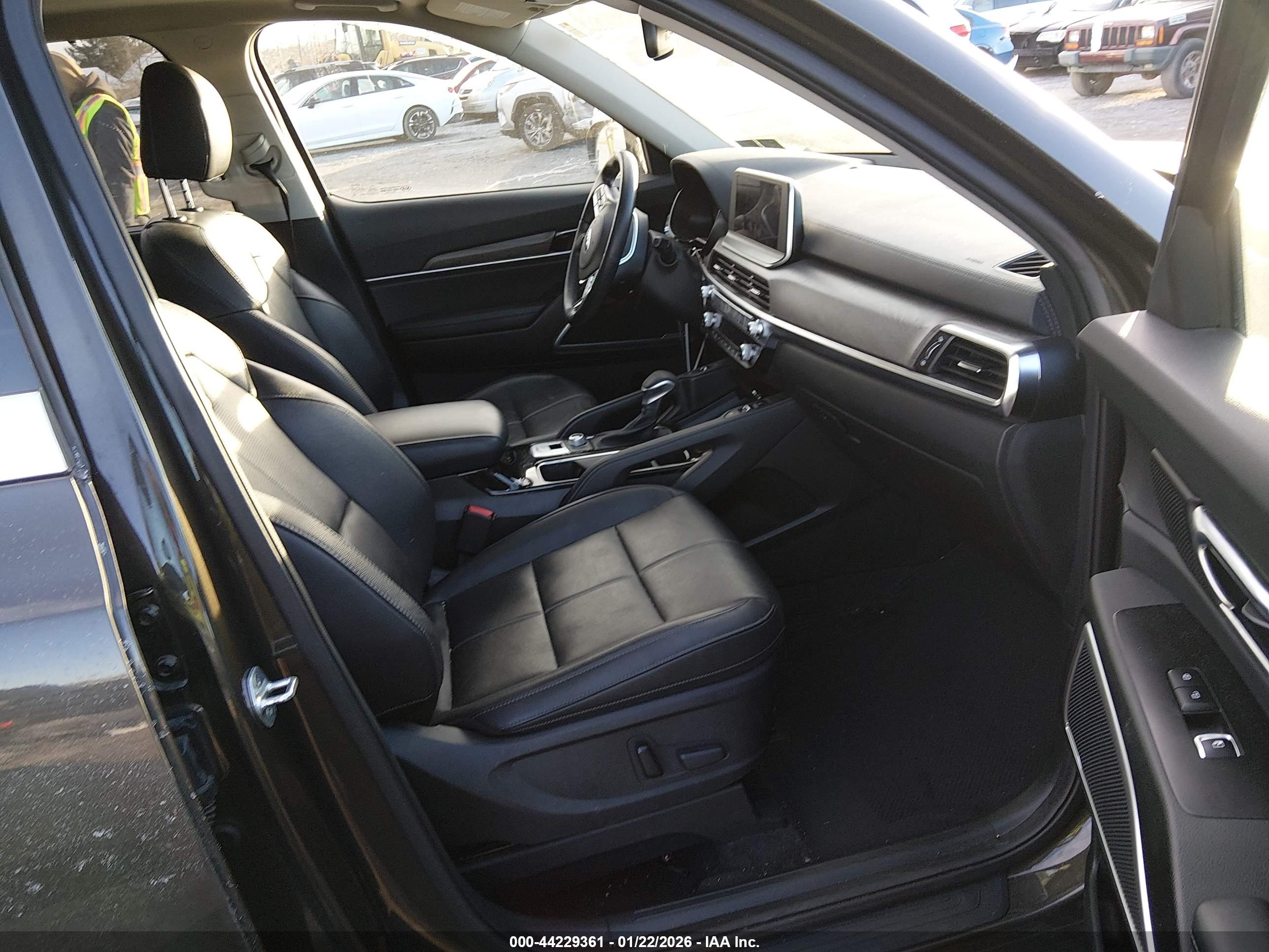 KIA TELLURIDE image 5
