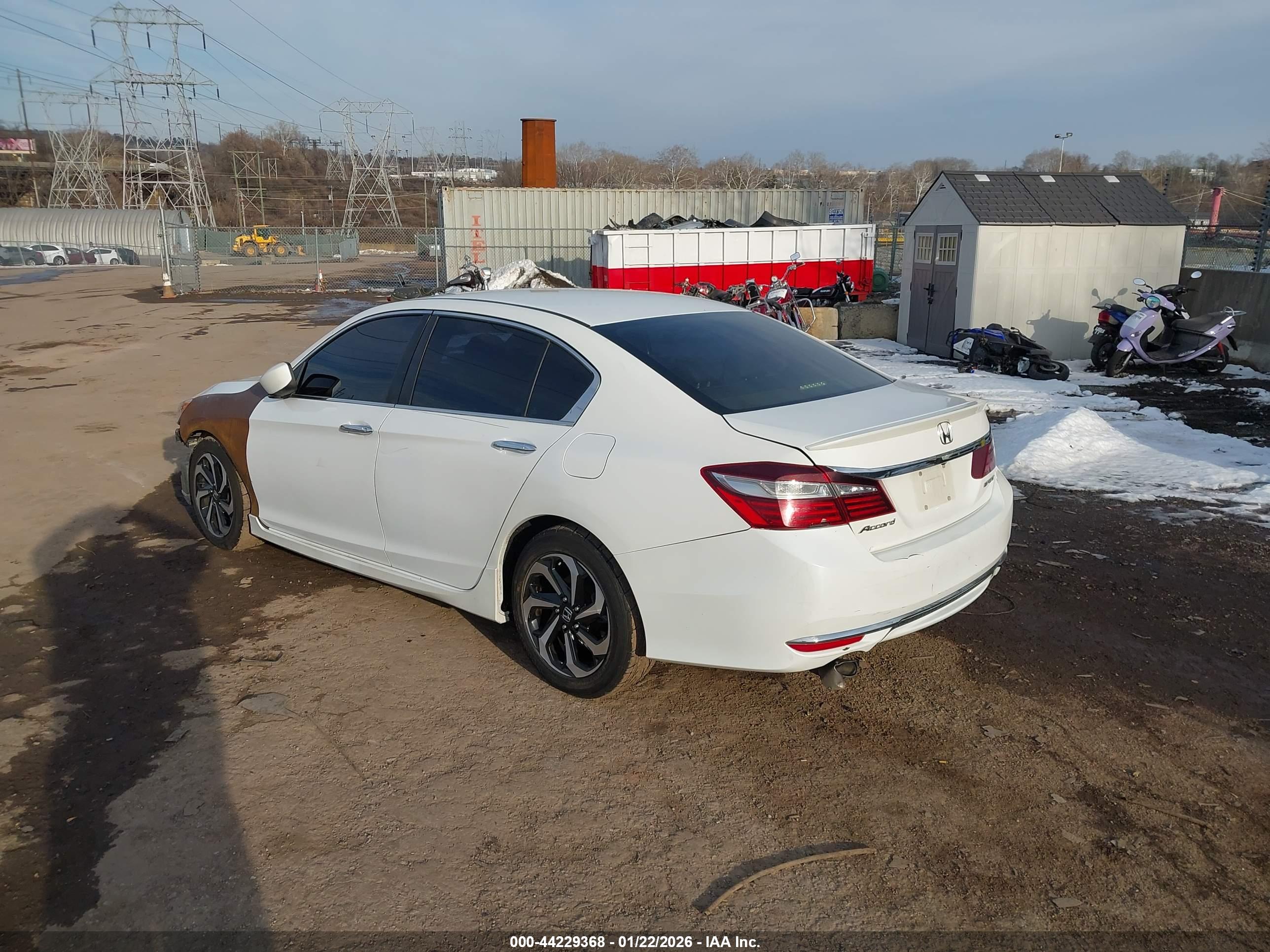 HONDA ACCORD image 3
