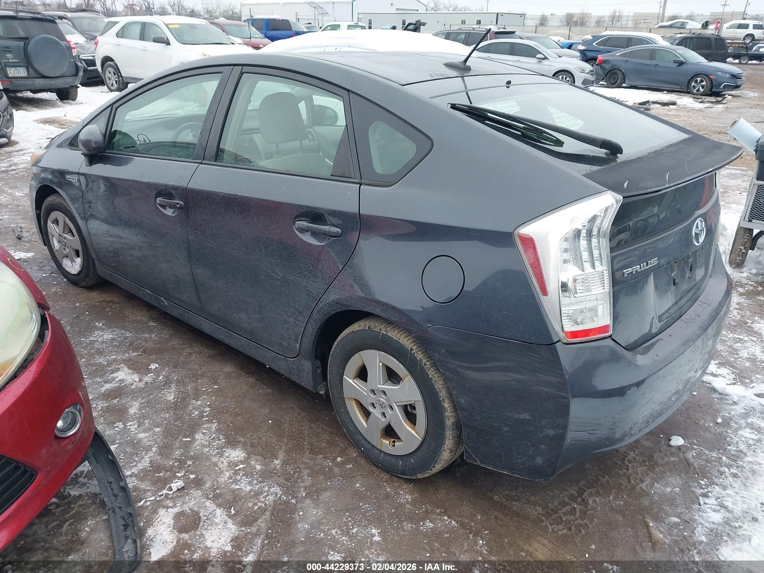 TOYOTA PRIUS image 3